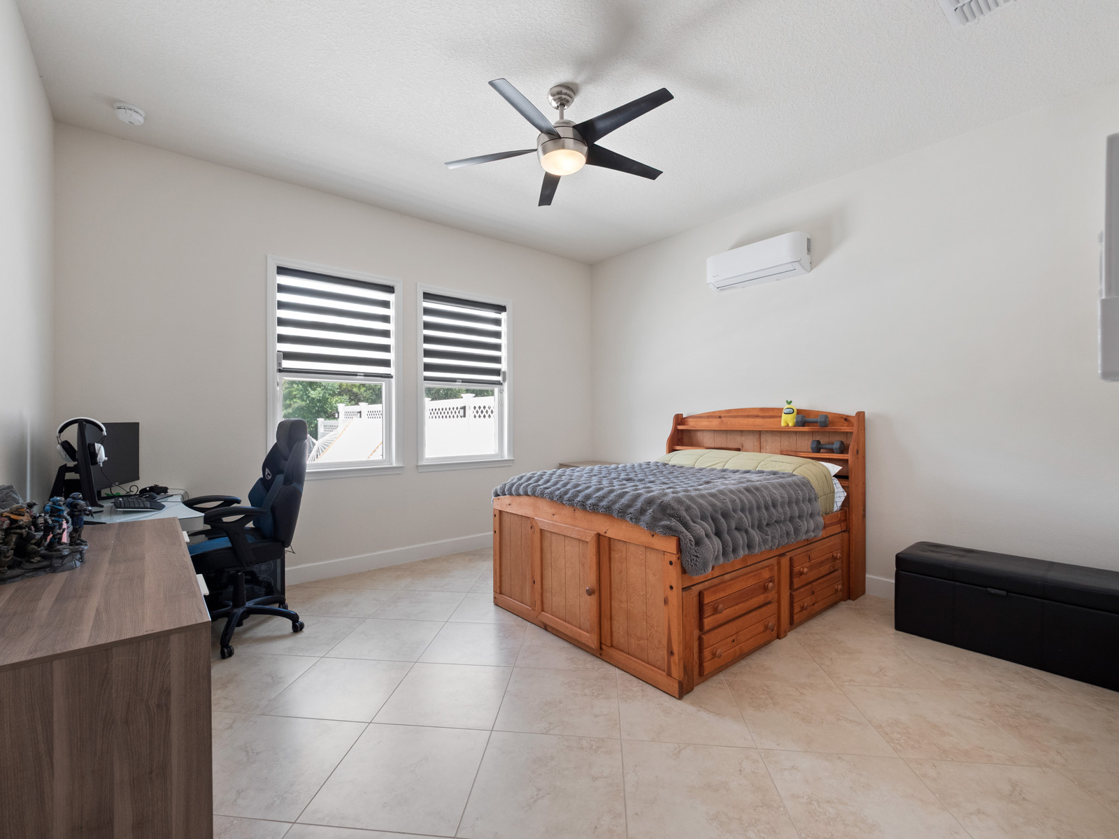 Winter Garden, Florida, 34787, United States, 5 Bedrooms Bedrooms, ,4 BathroomsBathrooms,Residential,For Sale,1980147