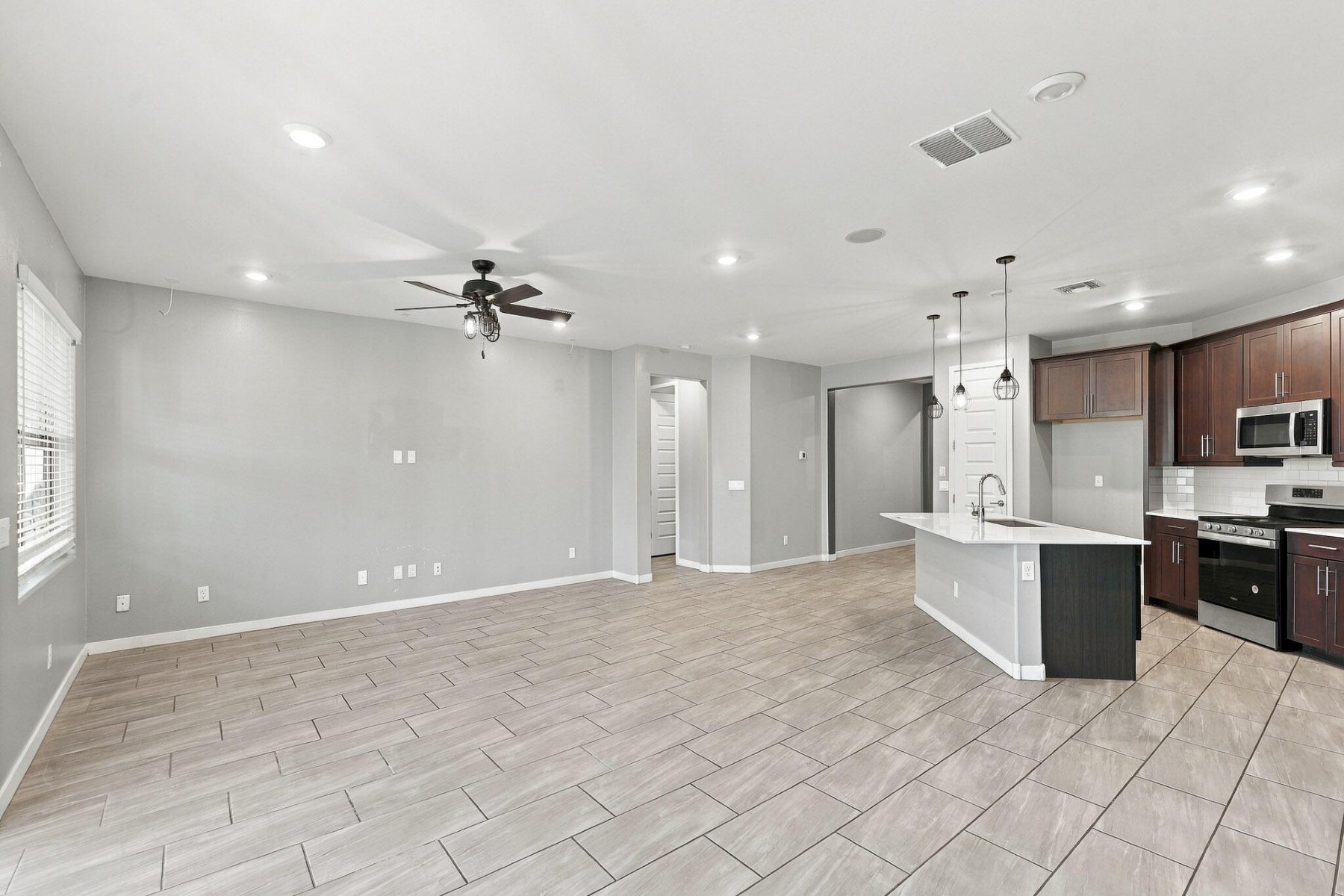  9605 W Getty Drive¦Tolleson, AZ - 物件實景