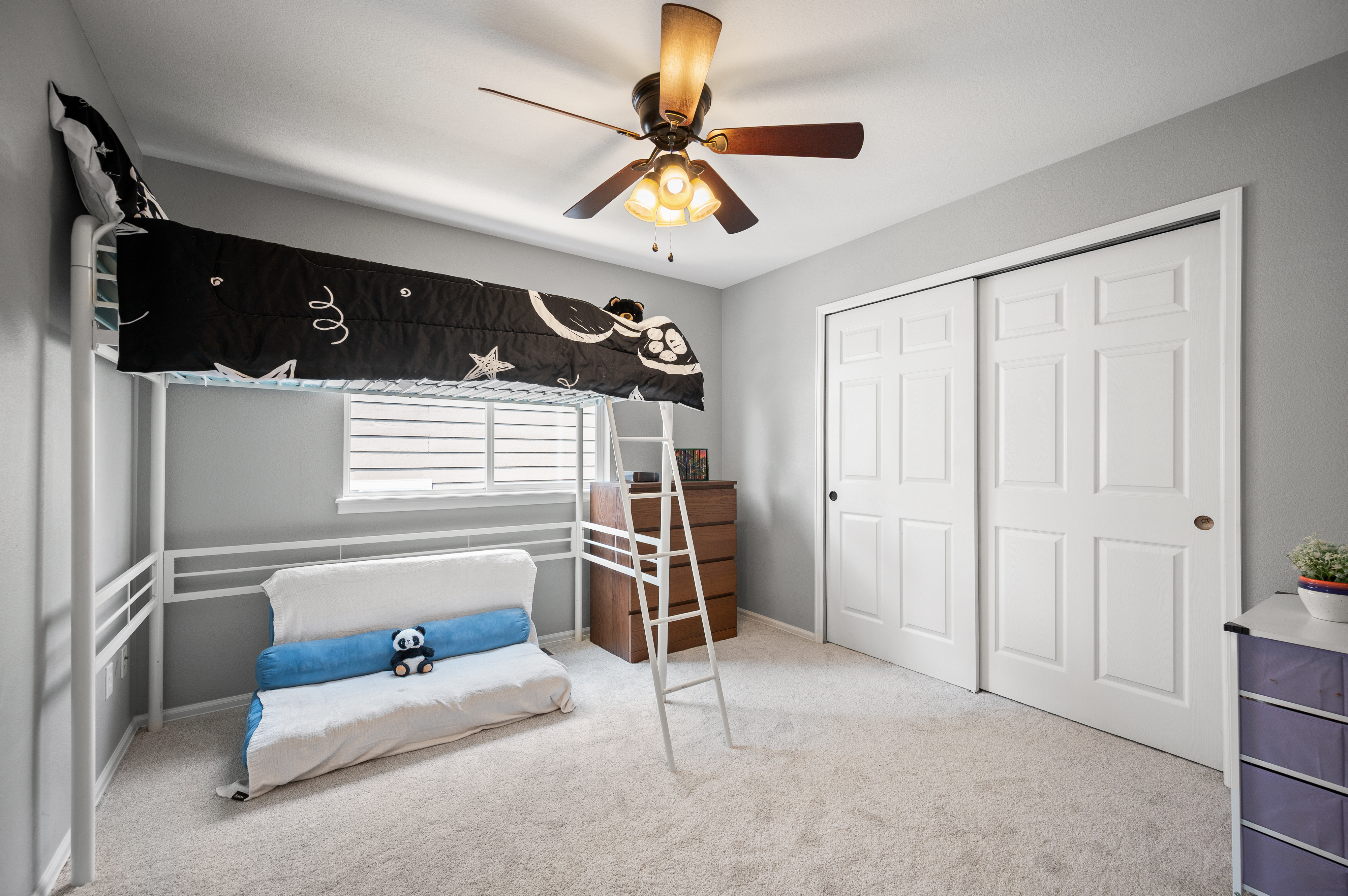  Comfort, Flexibility And Exceptional Potential In This Castle Pines Home - 物件實景