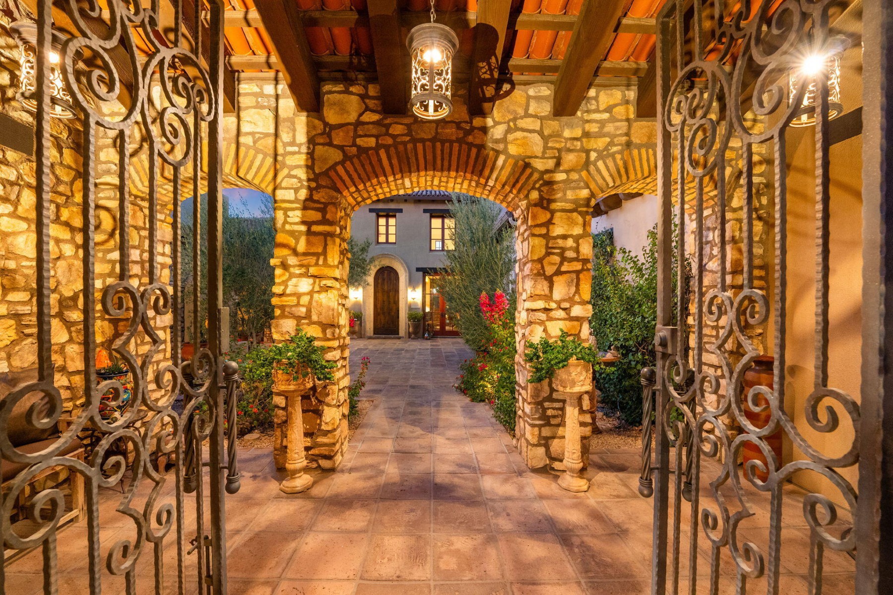  3448 S 1st Water Trail  Gold Canyon, AZ - 物件實景