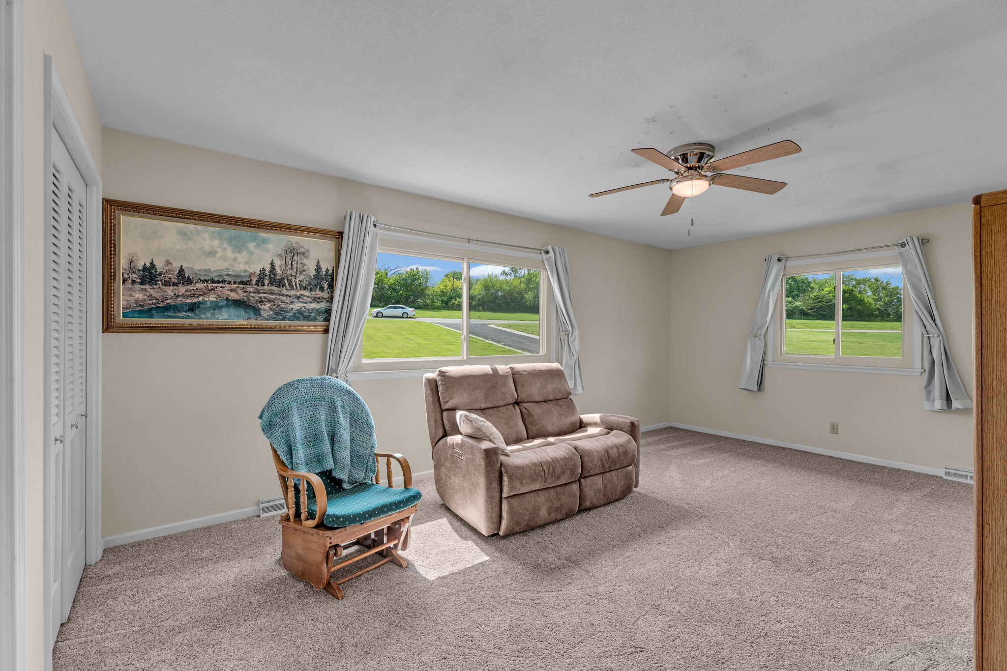 Topeka, Kansas, 66615, United States, 4 Bedrooms Bedrooms, ,8 BathroomsBathrooms,Residential,For Sale,1848877