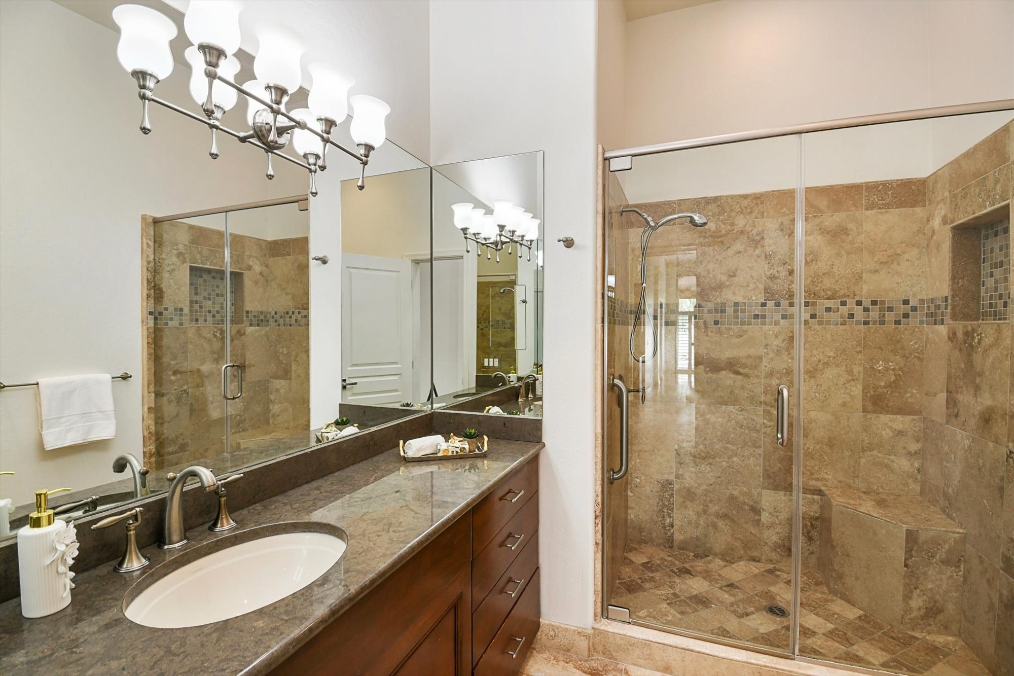  14214 E Cheryl Drive¦Scottsdale, AZ - 物件實景
