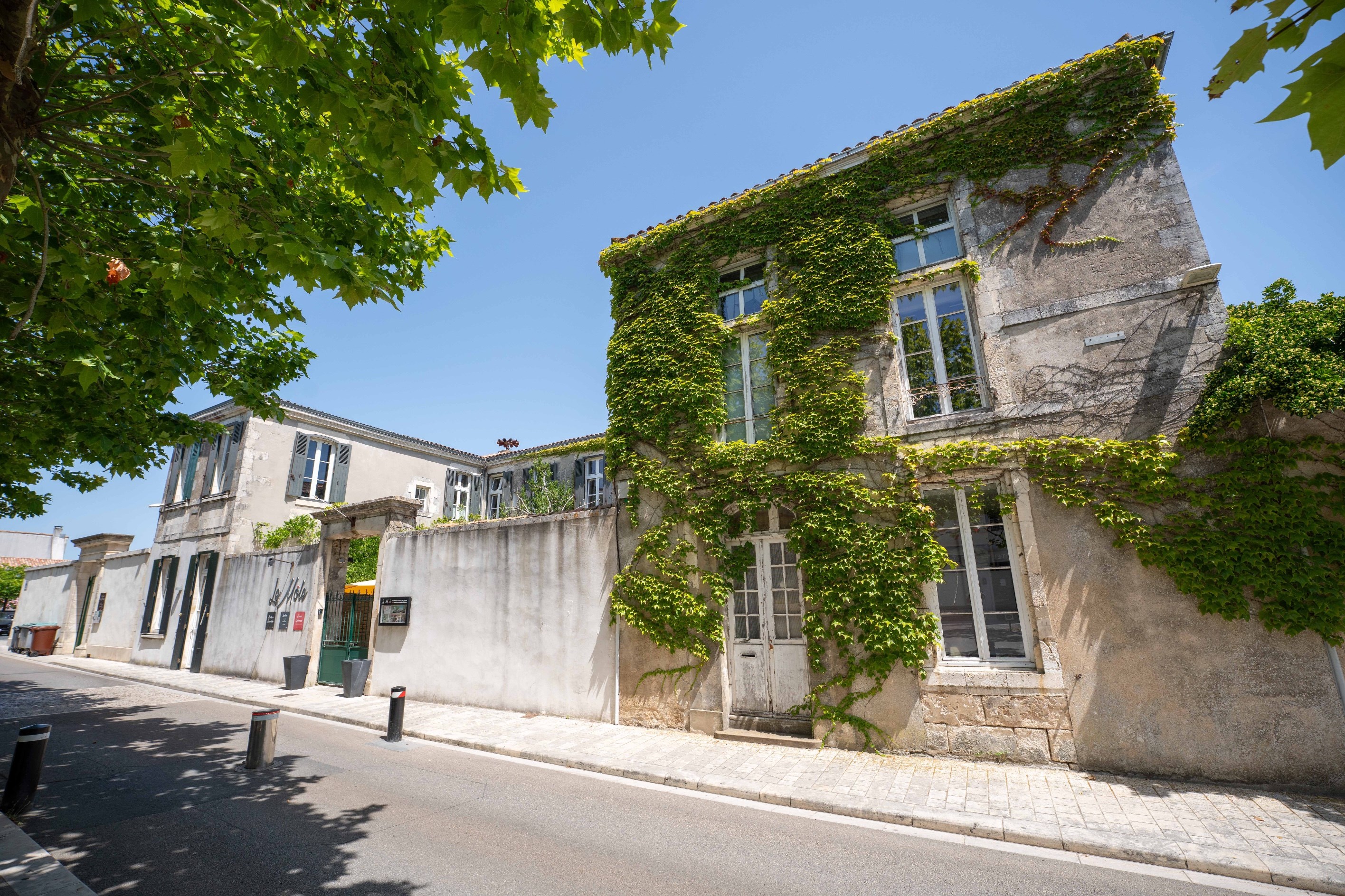  Île de Ré – La Flotte An Iconic Waterfront Heritage Address - 物件實景