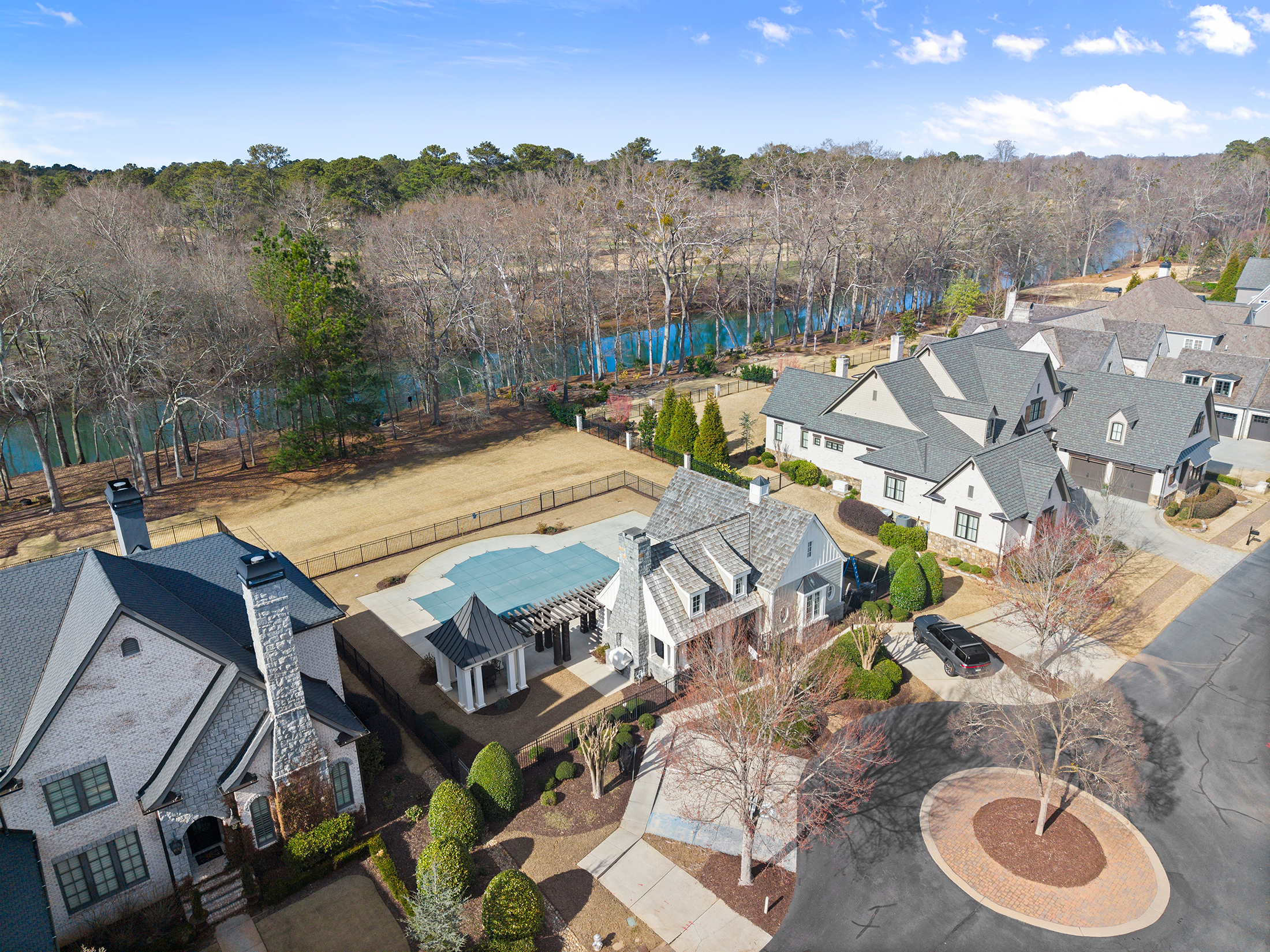  Private on Three Sides  Backing to HOA Green Space  Gated Community - 物件實景