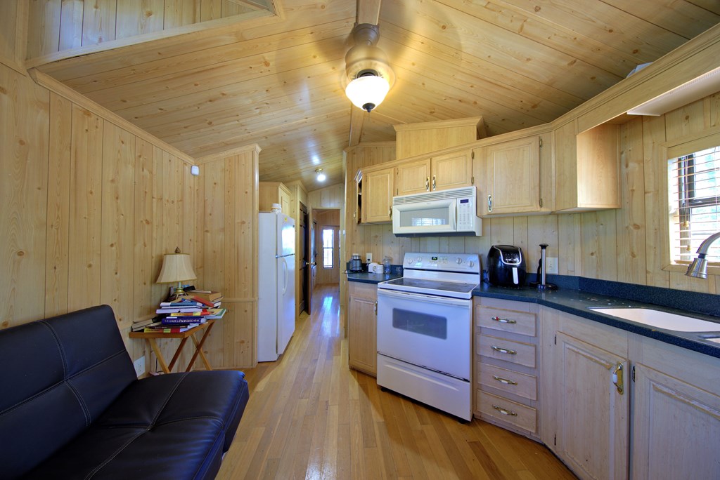 Pavo, Georgia, 31778, United States, ,Residential,For Sale,1988640