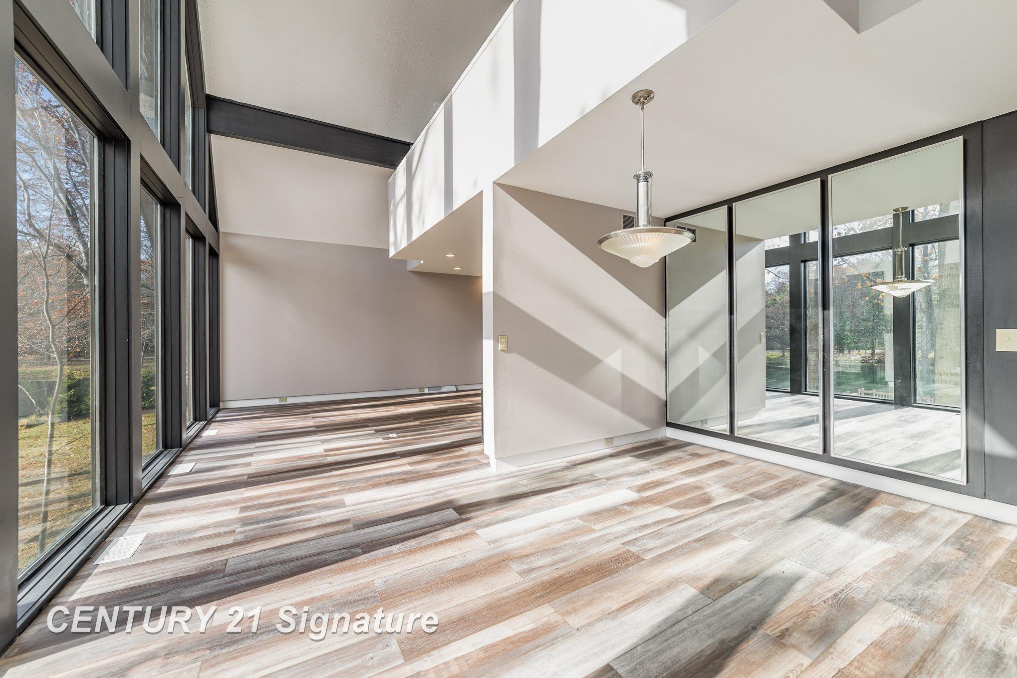 Saginaw, Michigan, 48609, United States, 4 Bedrooms Bedrooms, ,3 BathroomsBathrooms,Residential,For Sale,1994235