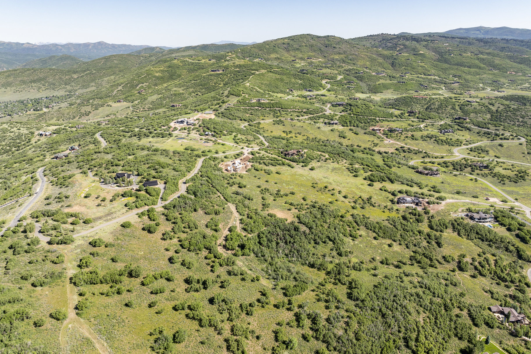  Privacy, Mountain Views, Downhill Build and Build up to Four Structures - 物件實景