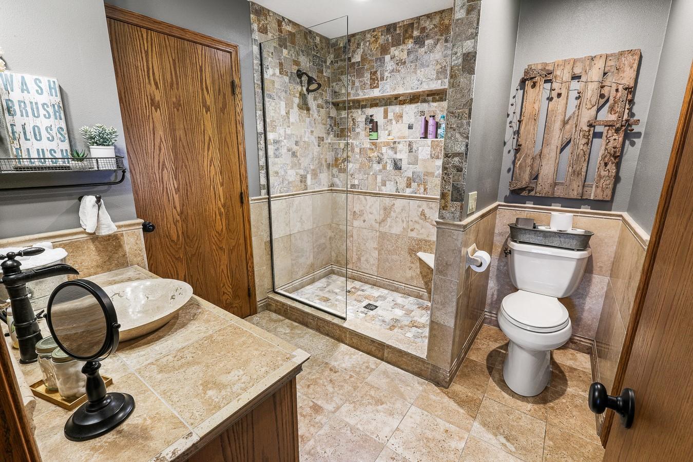 Monroe, Iowa, 50170, United States, 4 Bedrooms Bedrooms, ,3 BathroomsBathrooms,Residential,For Sale,1943338