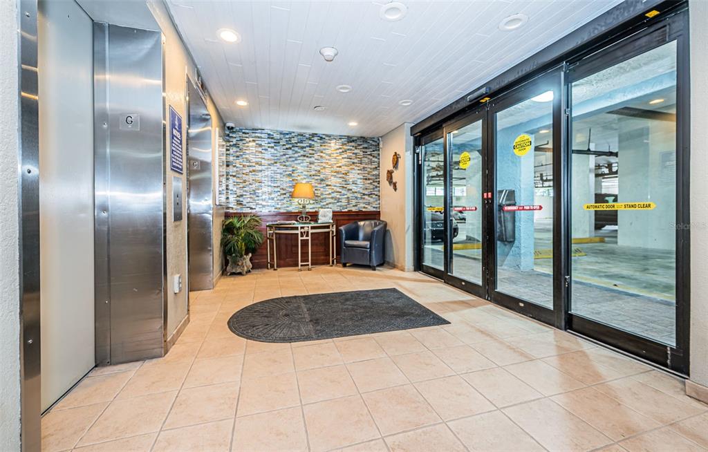 Clearwater Beach, Florida, 33767, United States, 1 Bedroom Bedrooms, ,2 BathroomsBathrooms,Residential,For Sale,1939900