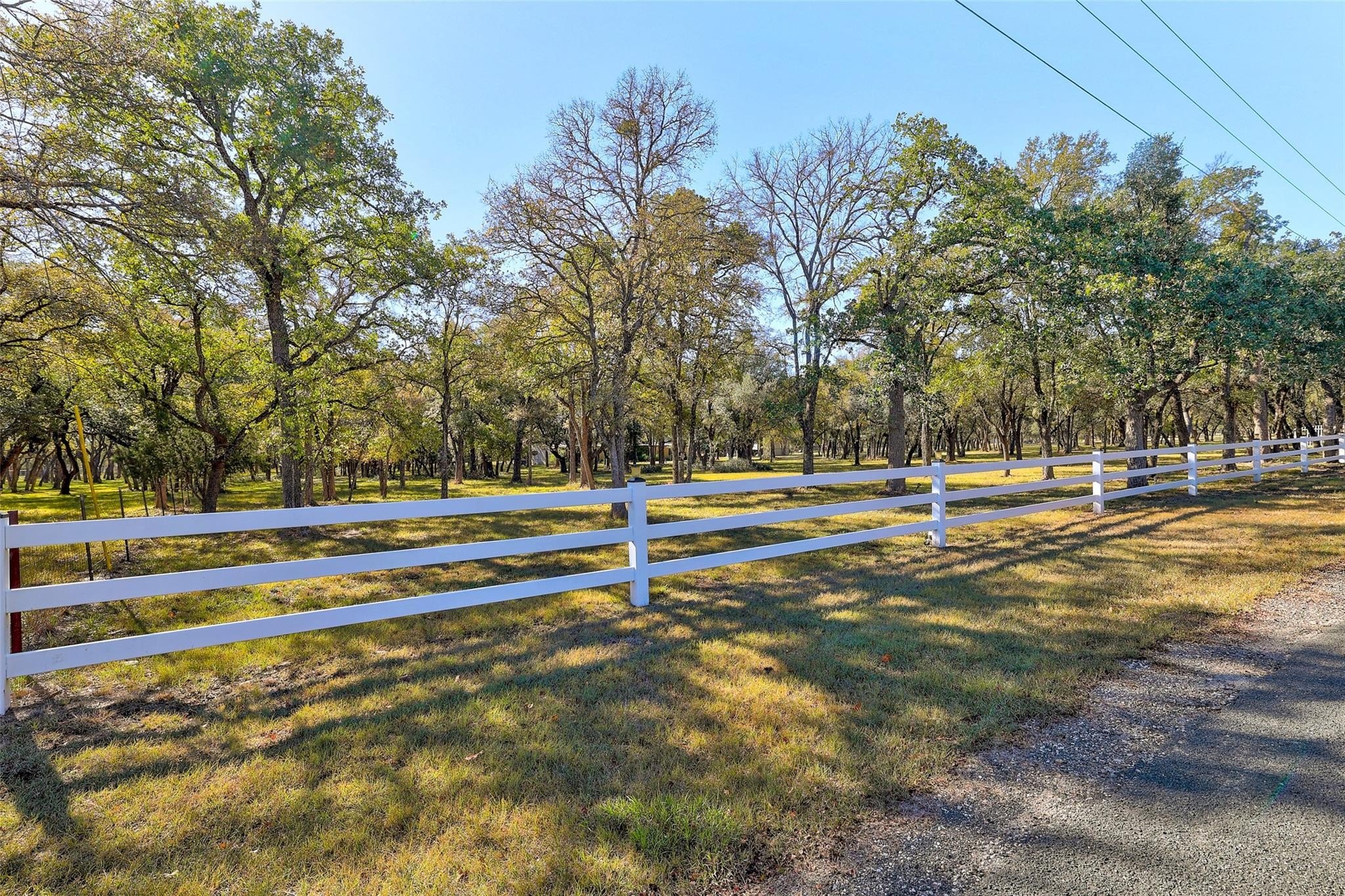 Georgetown, Texas, 78633, United States, 4 Bedrooms Bedrooms, ,2 BathroomsBathrooms,Residential,For Sale,1989896