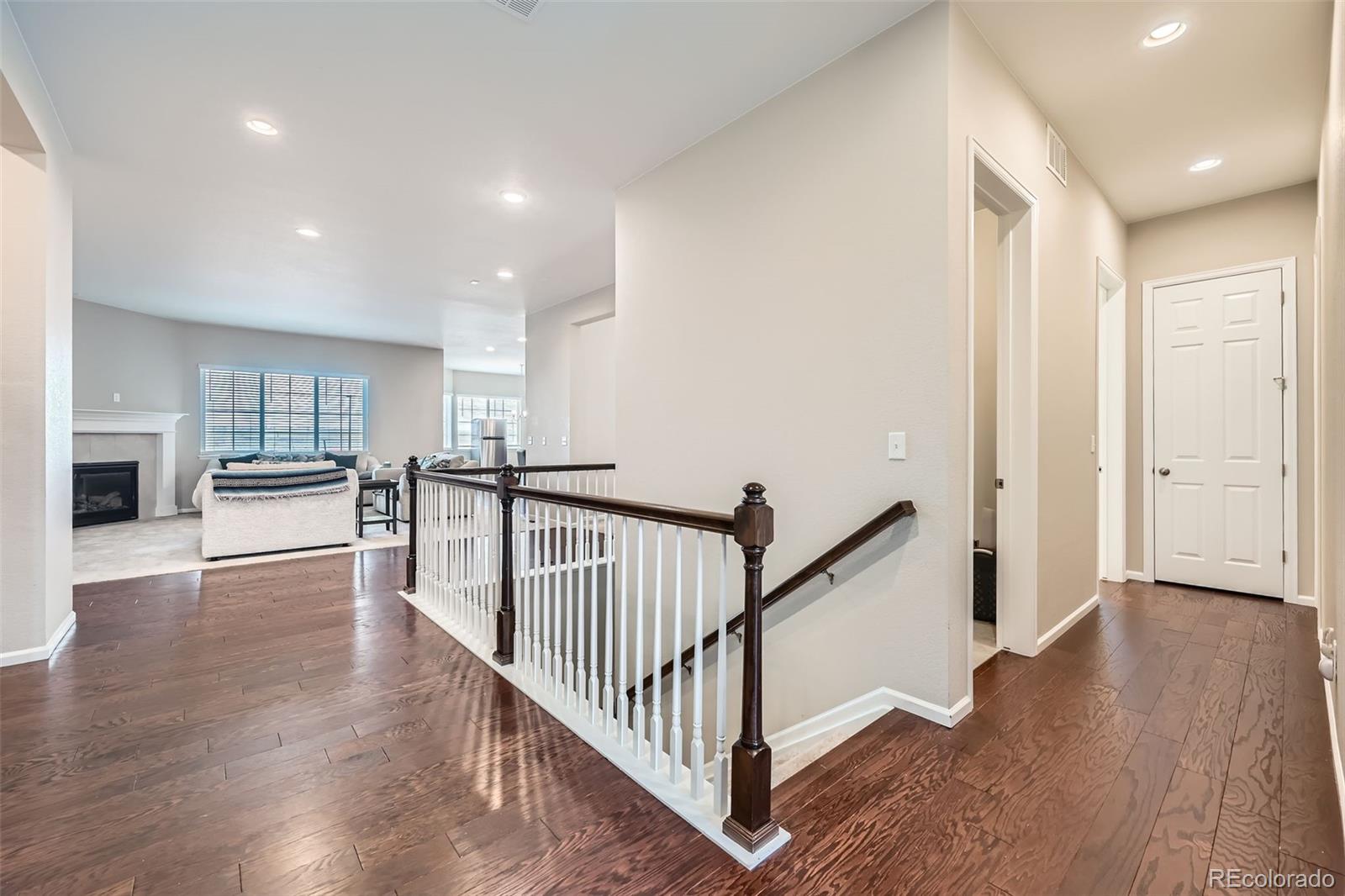 Aurora, Colorado, 80019, United States, 4 Bedrooms Bedrooms, ,3 BathroomsBathrooms,Residential,For Sale,1731367
