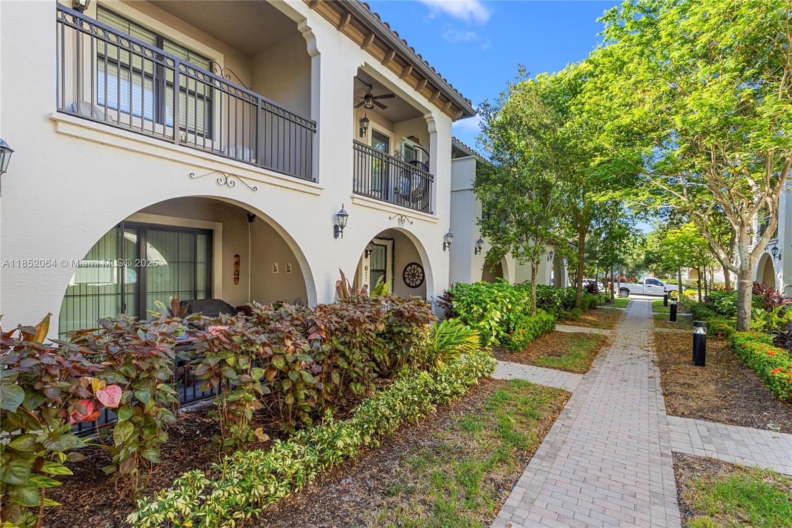 Sunrise, Florida, 33323, United States, 3 Bedrooms Bedrooms, ,3 BathroomsBathrooms,Residential,For Sale,1908528