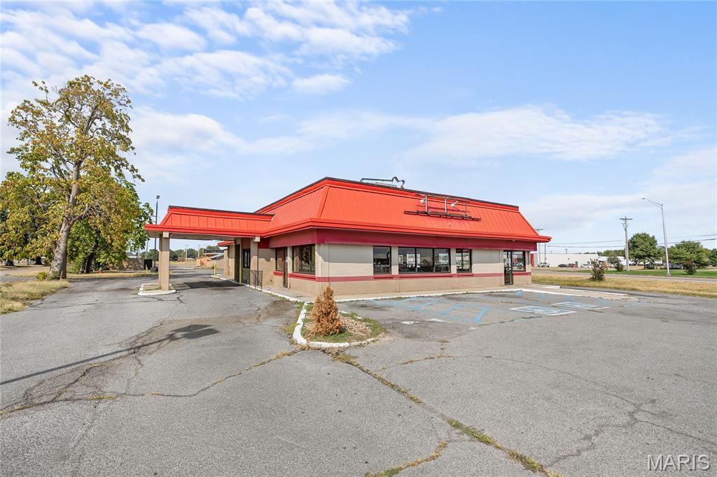 Sikeston, Missouri, 63801, United States, ,Residential,For Sale,2007801