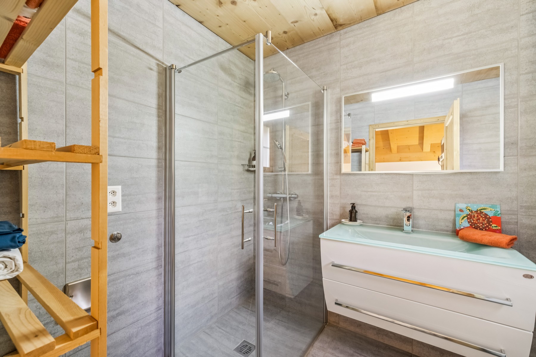  Duplex with breathtaking views—You