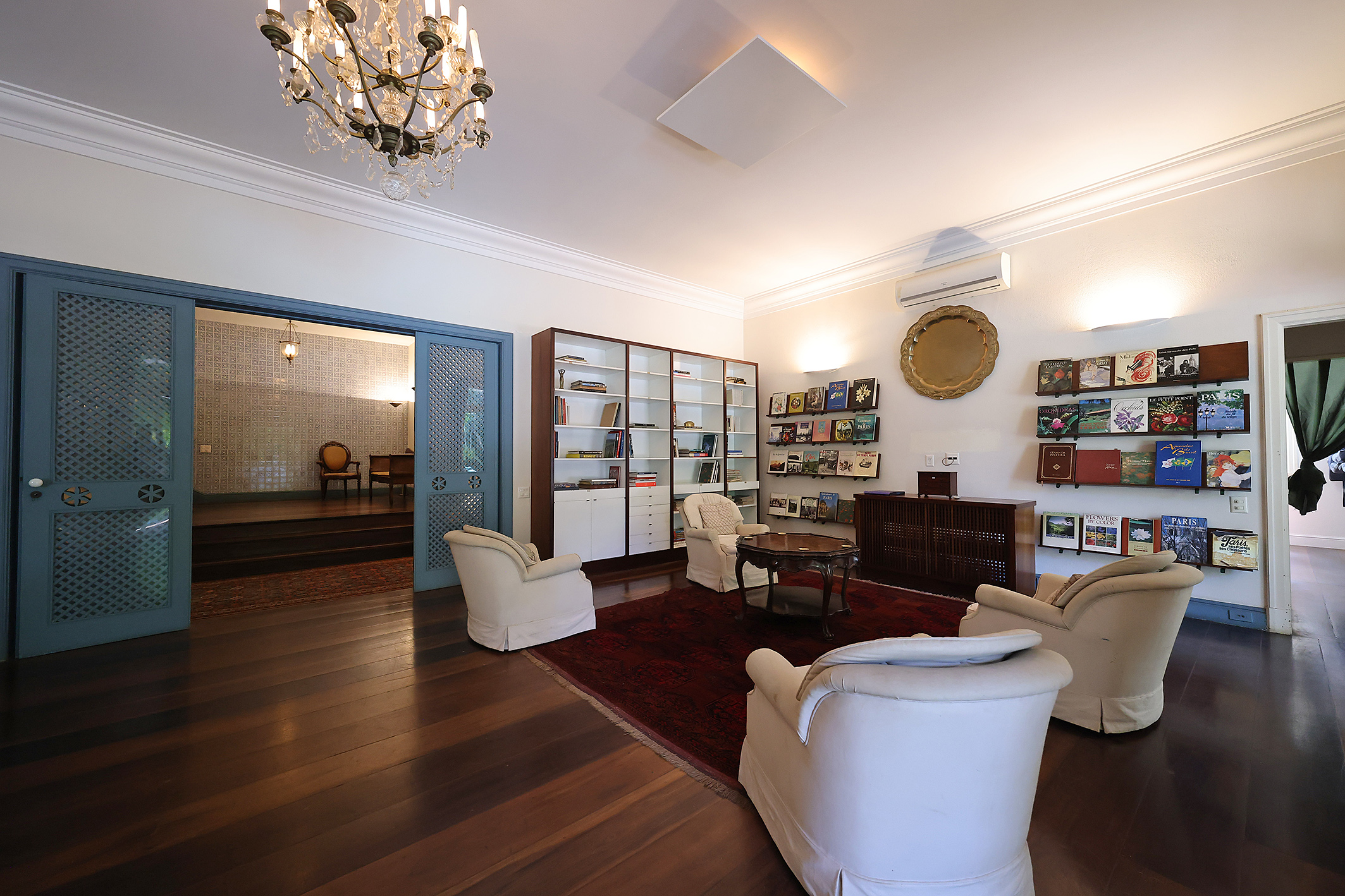  Estate surrounded by greenery with expansive grounds and amenities - 物件實景