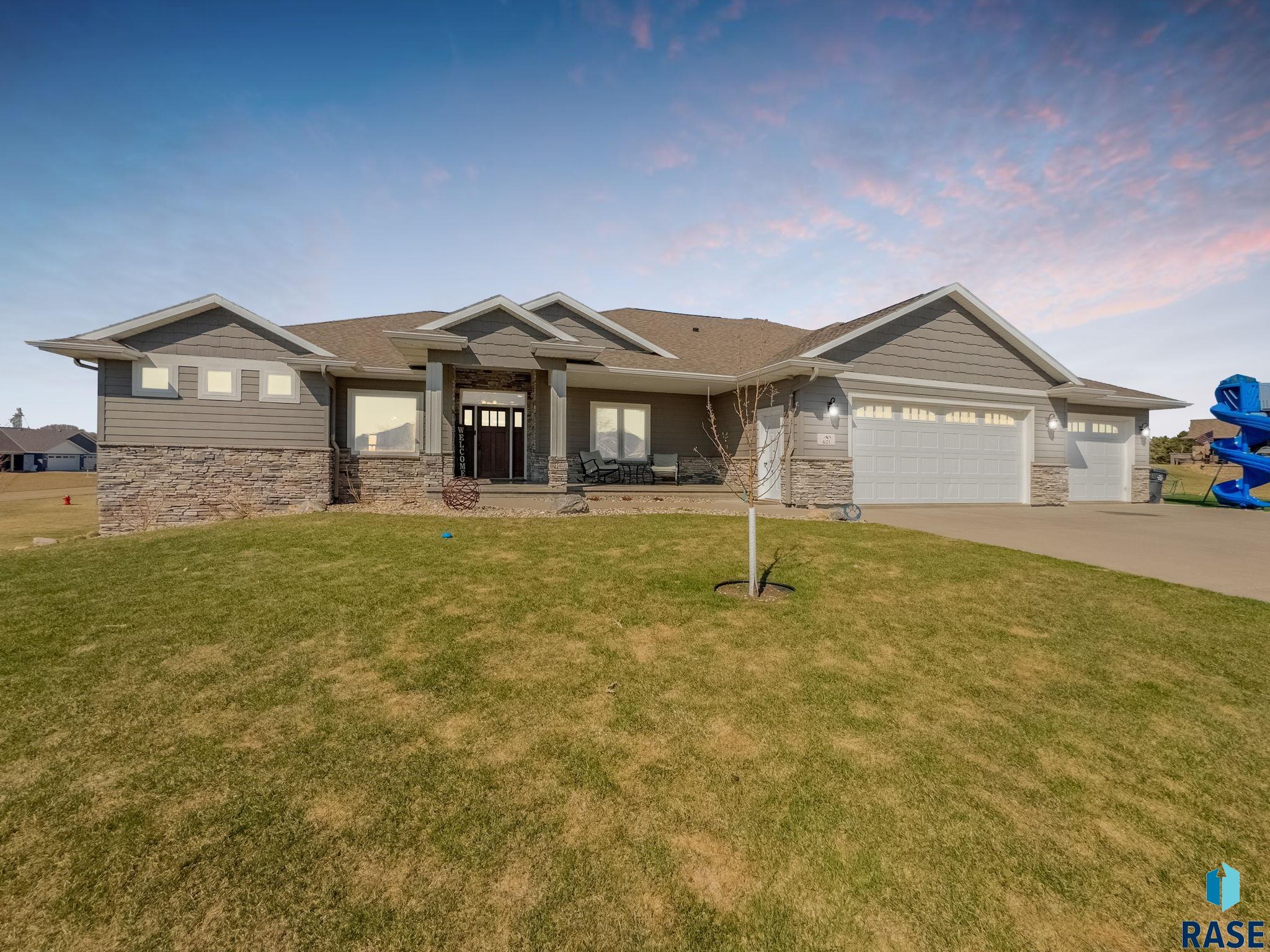 Lester, Iowa, 51242, United States, 4 Bedrooms Bedrooms, ,5 BathroomsBathrooms,Residential,For Sale,1926718