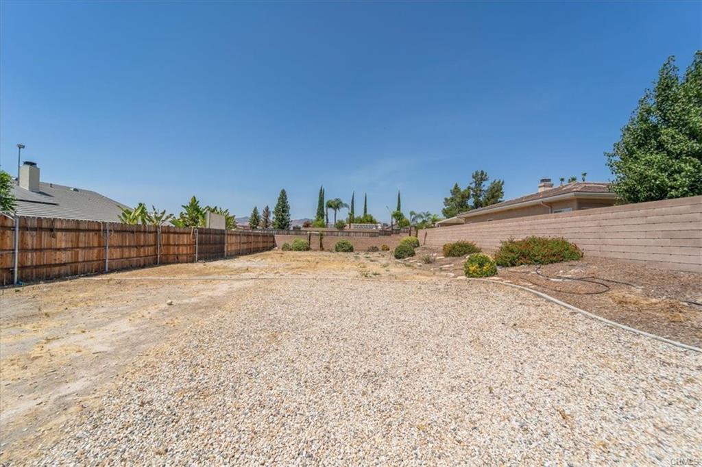 Hemet, California, 92544, United States, 4 Bedrooms Bedrooms, ,2 BathroomsBathrooms,Residential,For Sale,1899336