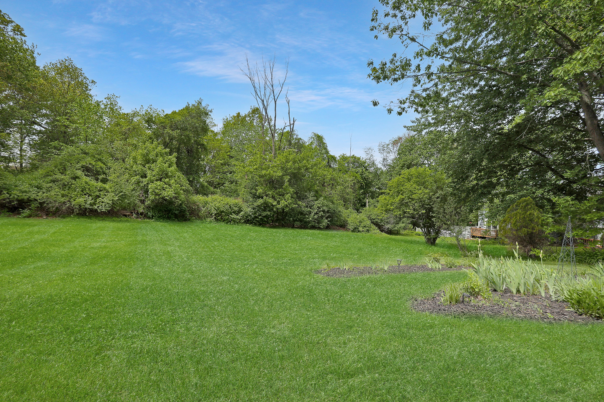 North Andover, Massachusetts, 01845, United States, 2 Bedrooms Bedrooms, ,2 BathroomsBathrooms,Residential,For Sale,2048413