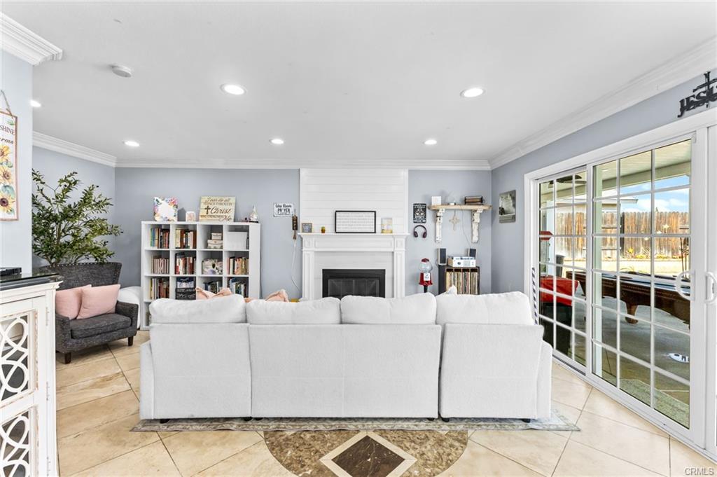 Corona, California, 92880, United States, 4 Bedrooms Bedrooms, ,3 BathroomsBathrooms,Residential,For Sale,1978795