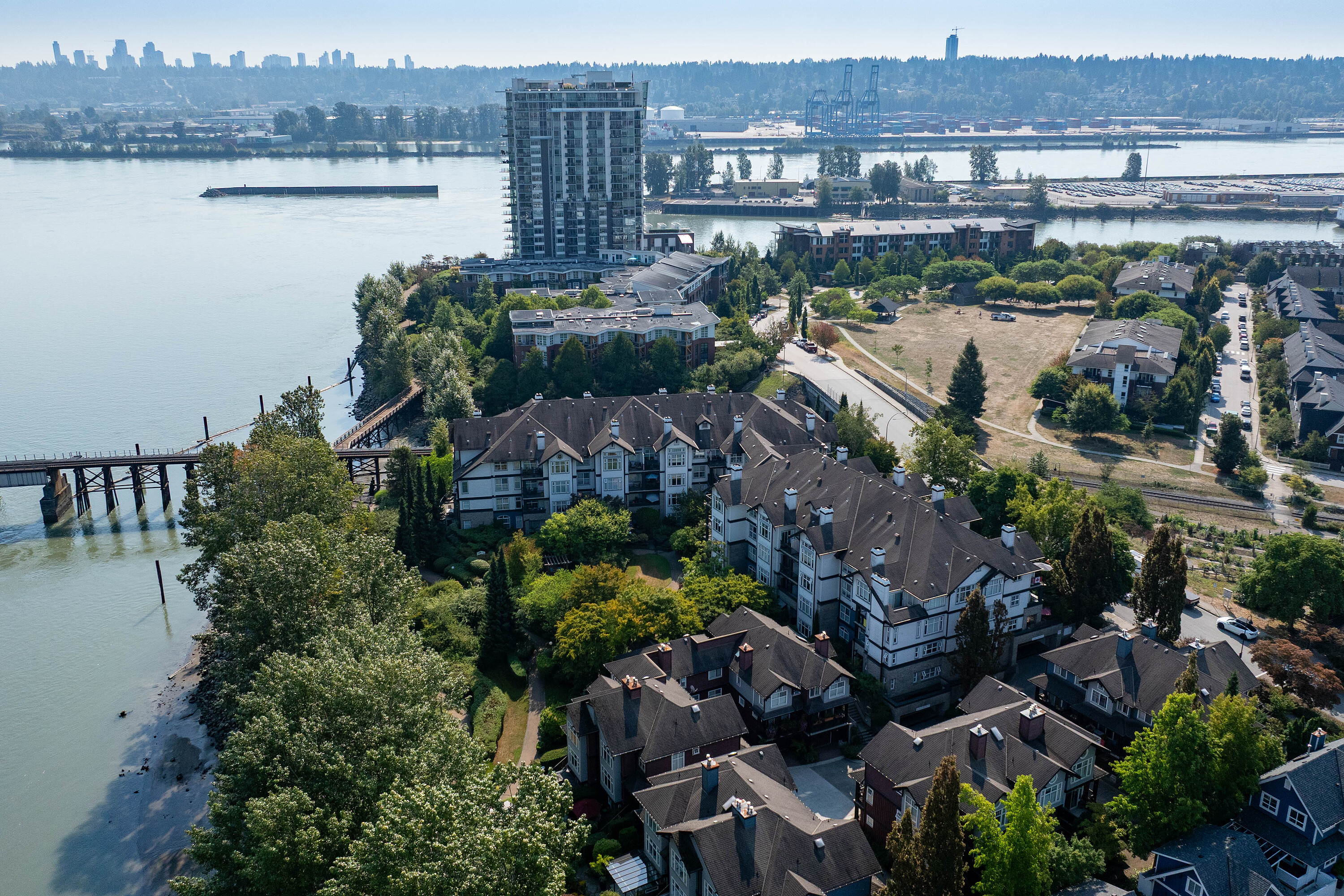  Residence by the River - 物件實景