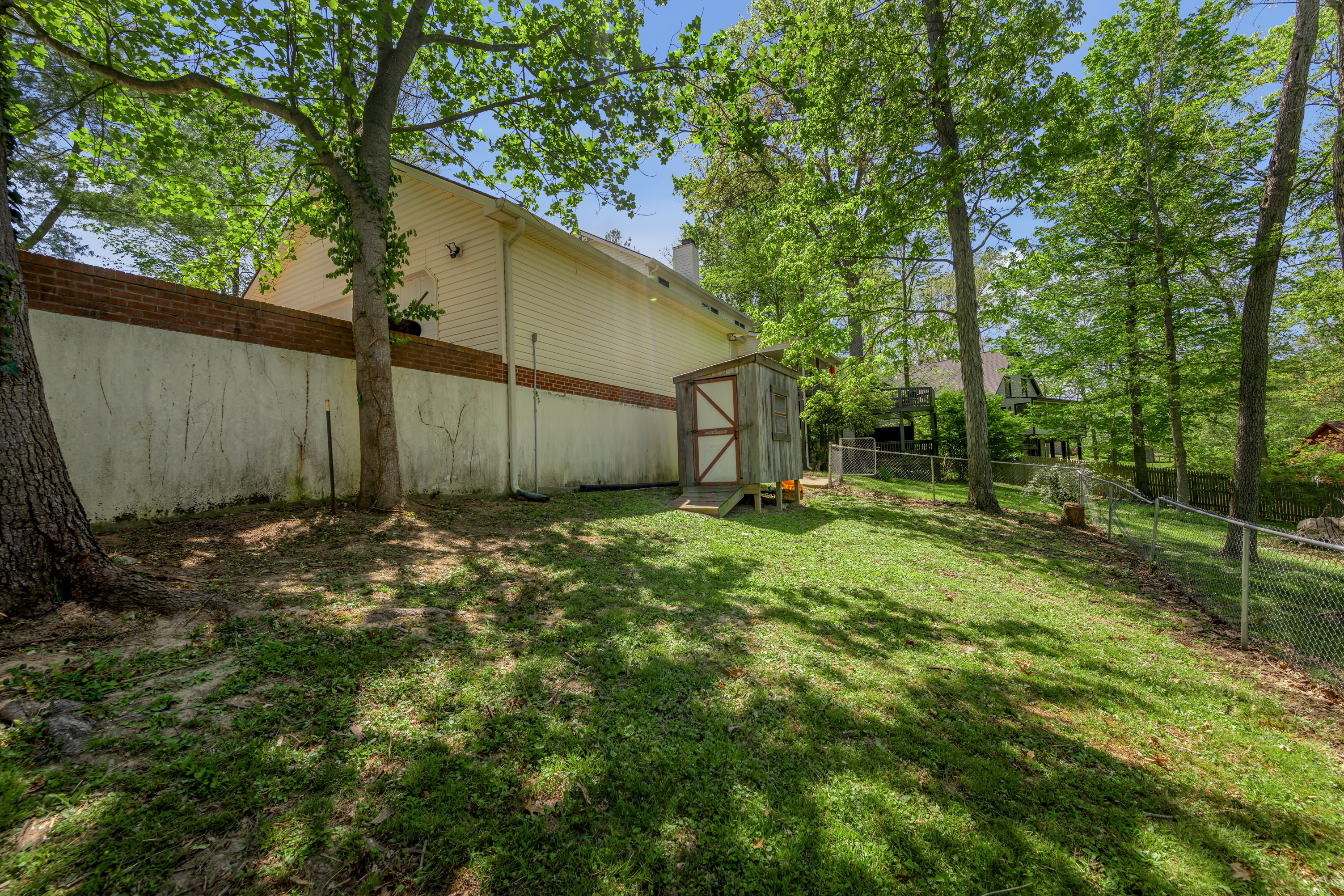  186 Hunter Drive - 物件實景