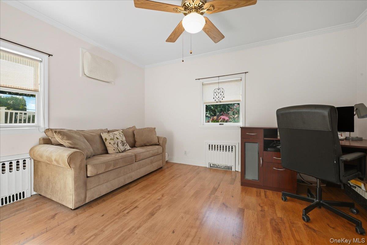 North Bellmore, New York, 11710, United States, 3 Bedrooms Bedrooms, ,2 BathroomsBathrooms,Residential,For Sale,1991697