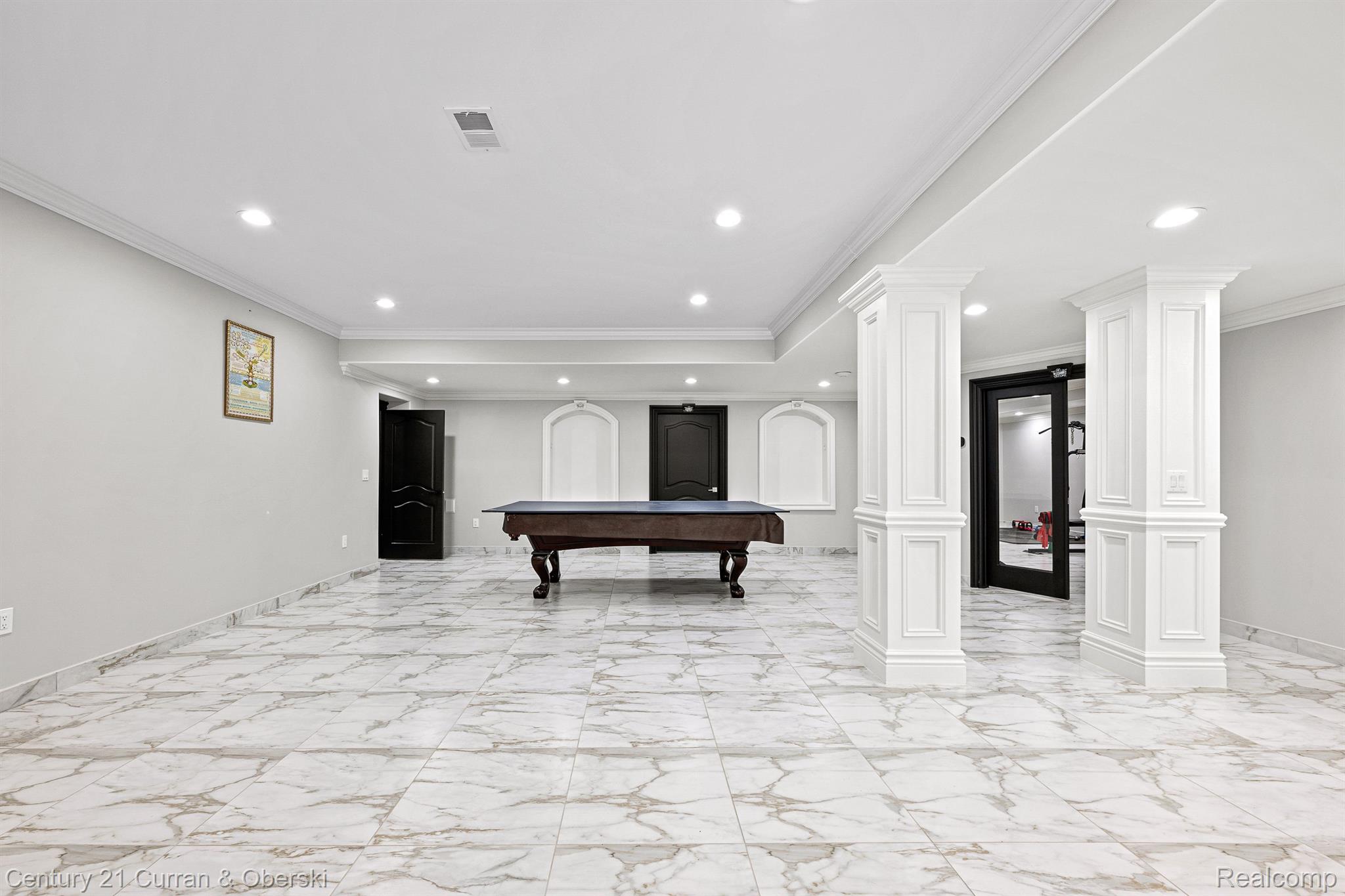 Northville Twp, Michigan, 48168, United States, 7 Bedrooms Bedrooms, ,10 BathroomsBathrooms,Residential,For Sale,1978218