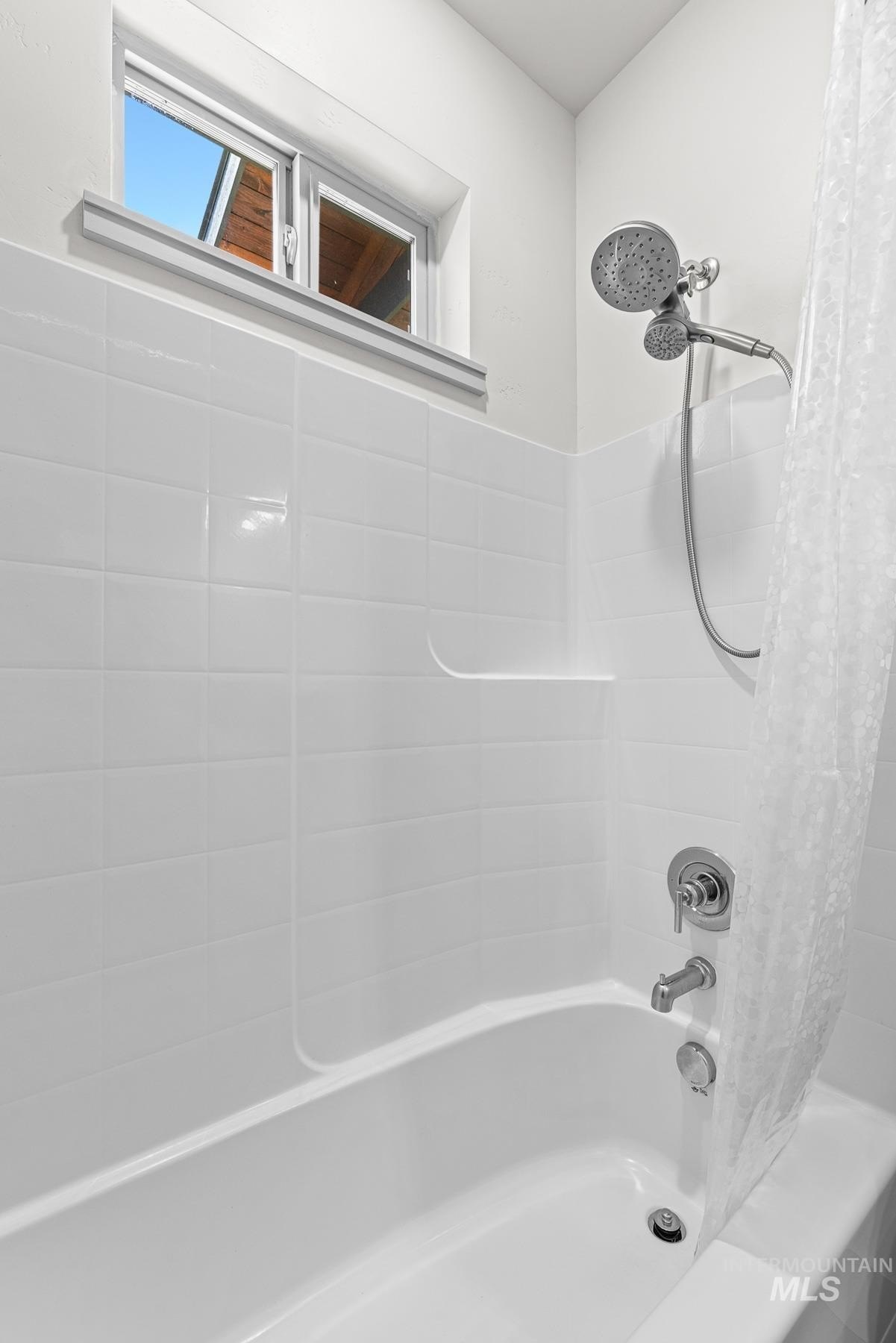 Council, Idaho, 83612, United States, 3 Bedrooms Bedrooms, ,2 BathroomsBathrooms,Residential,For Sale,1936847