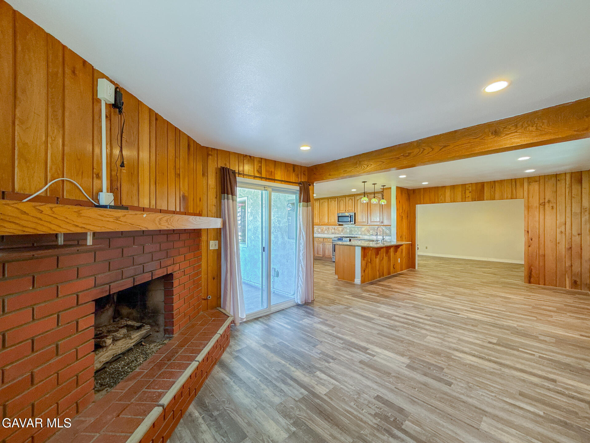 Palmdale, California, 93550, United States, 4 Bedrooms Bedrooms, ,2 BathroomsBathrooms,Residential,For Sale,2028325