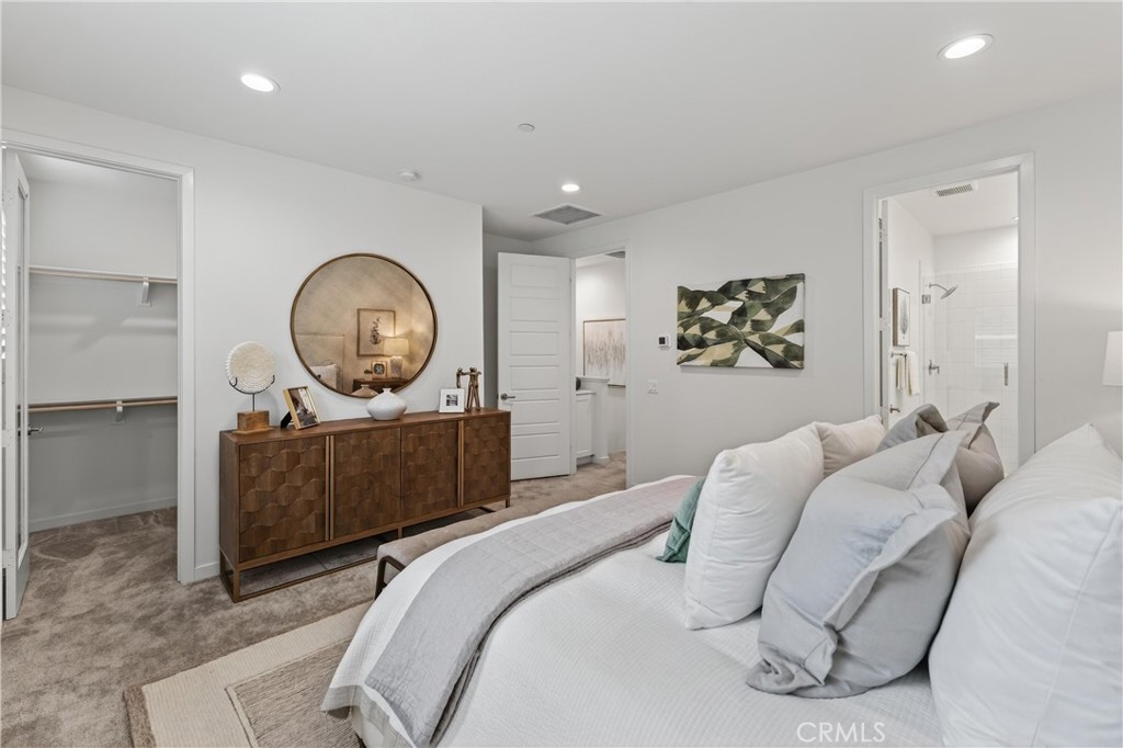 Mission Viejo, California, 92692, United States, 4 Bedrooms Bedrooms, ,4 BathroomsBathrooms,Residential,For Sale,1988036