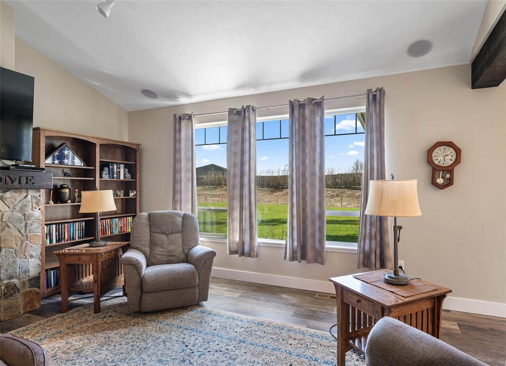 Kalispell, Montana, 59901, United States, 4 Bedrooms Bedrooms, ,3 BathroomsBathrooms,Residential,For Sale,1936978
