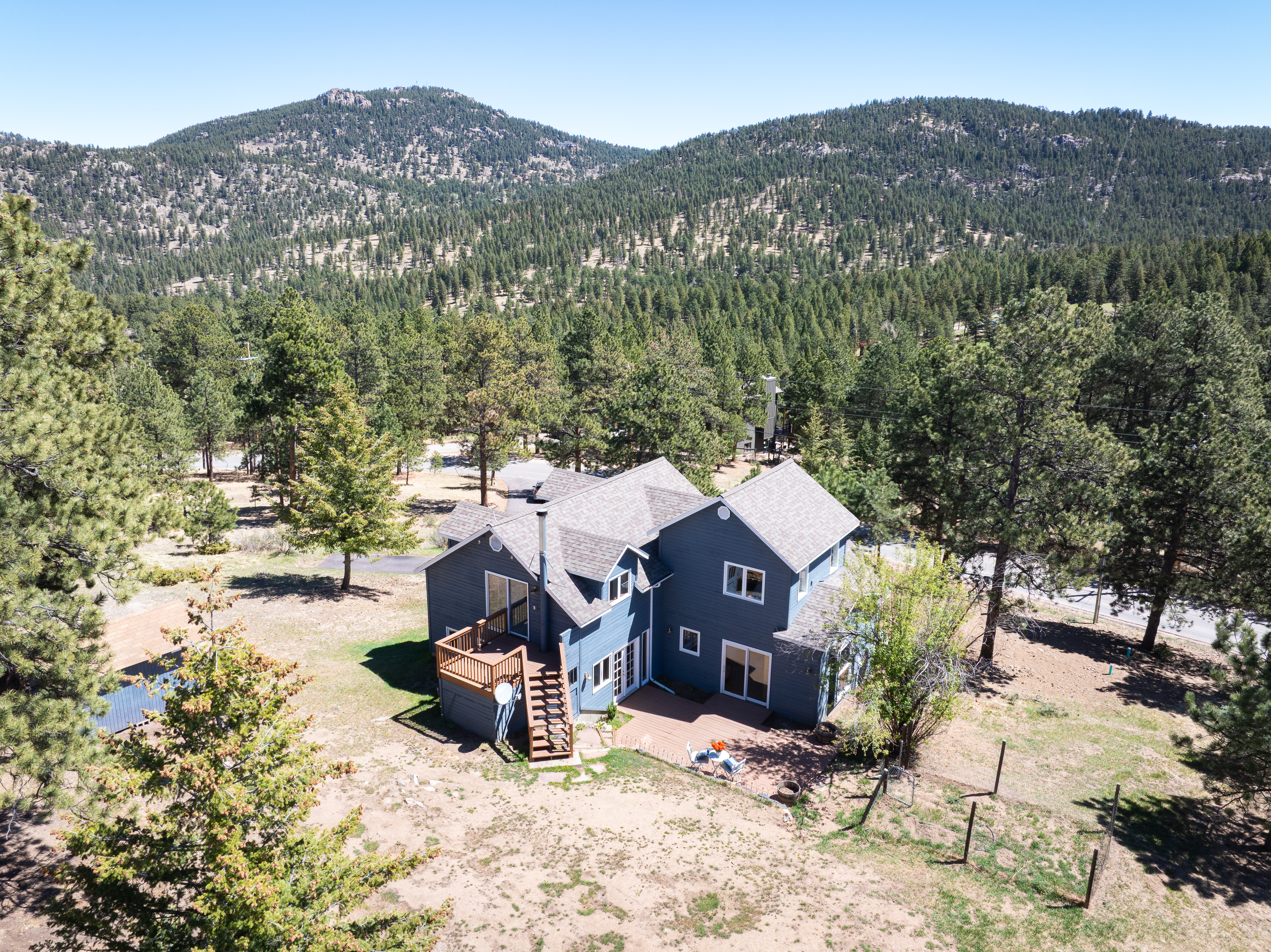  Nestled into the Foothills of The Rocky Mountains Your Shire Awaits - 物件實景