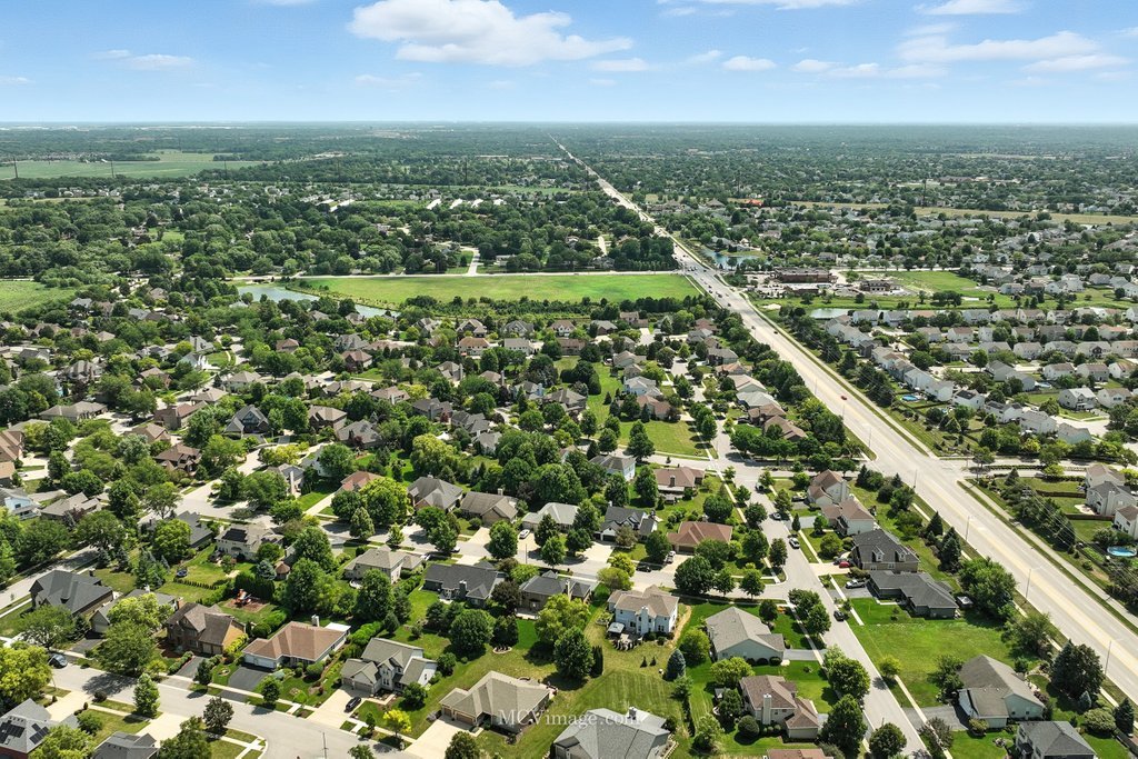 Plainfield, Illinois, 60586, United States, 5 Bedrooms Bedrooms, ,3 BathroomsBathrooms,Residential,For Sale,1927144