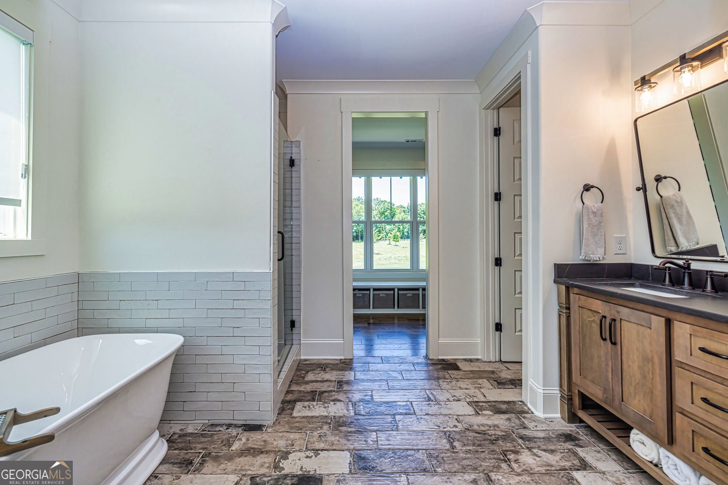Senoia, Georgia, 30276, United States, 7 Bedrooms Bedrooms, ,6 BathroomsBathrooms,Residential,For Sale,1859097
