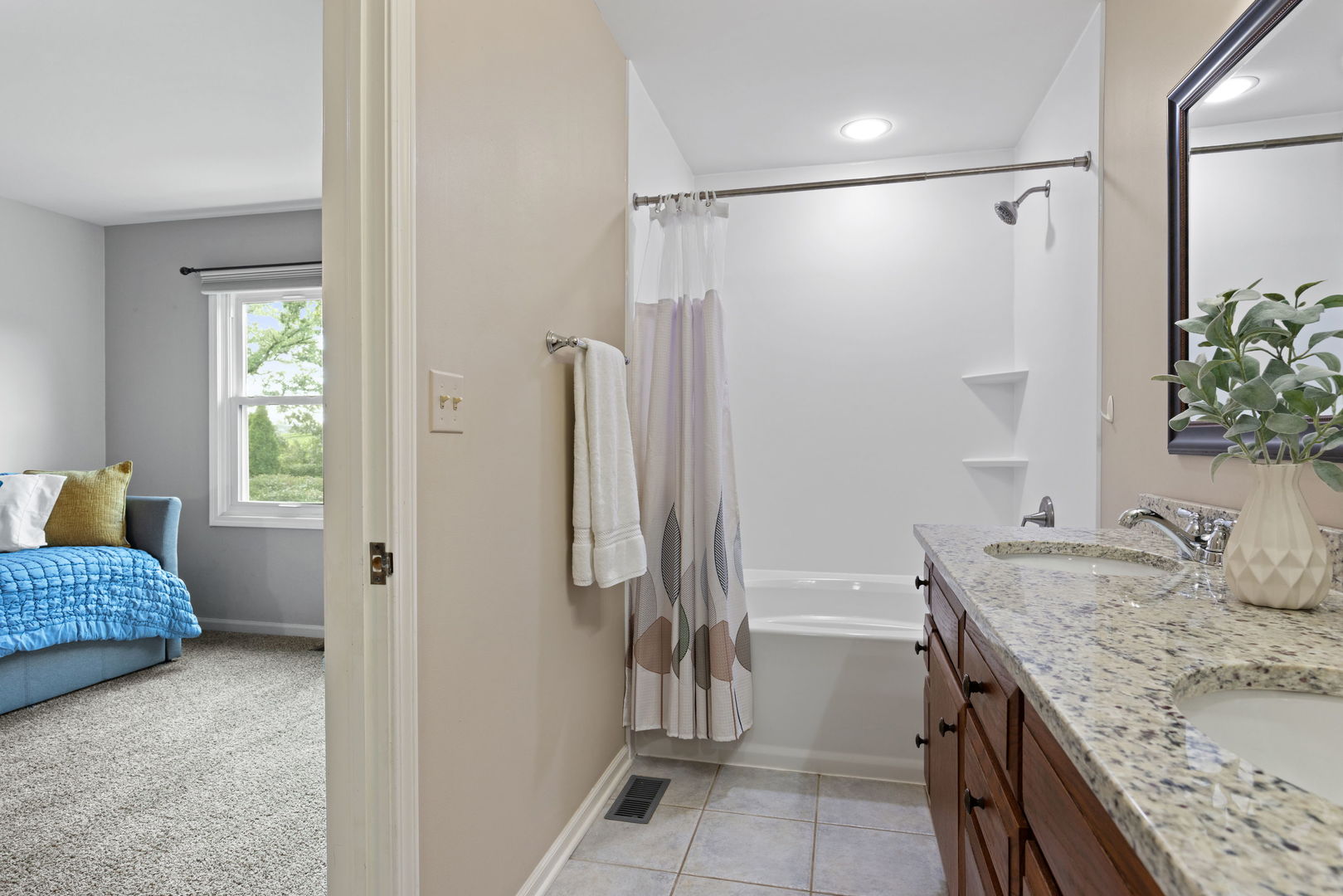 Barrington Hills, Illinois, 60010, United States, 5 Bedrooms Bedrooms, ,5 BathroomsBathrooms,Residential,For Sale,1938528
