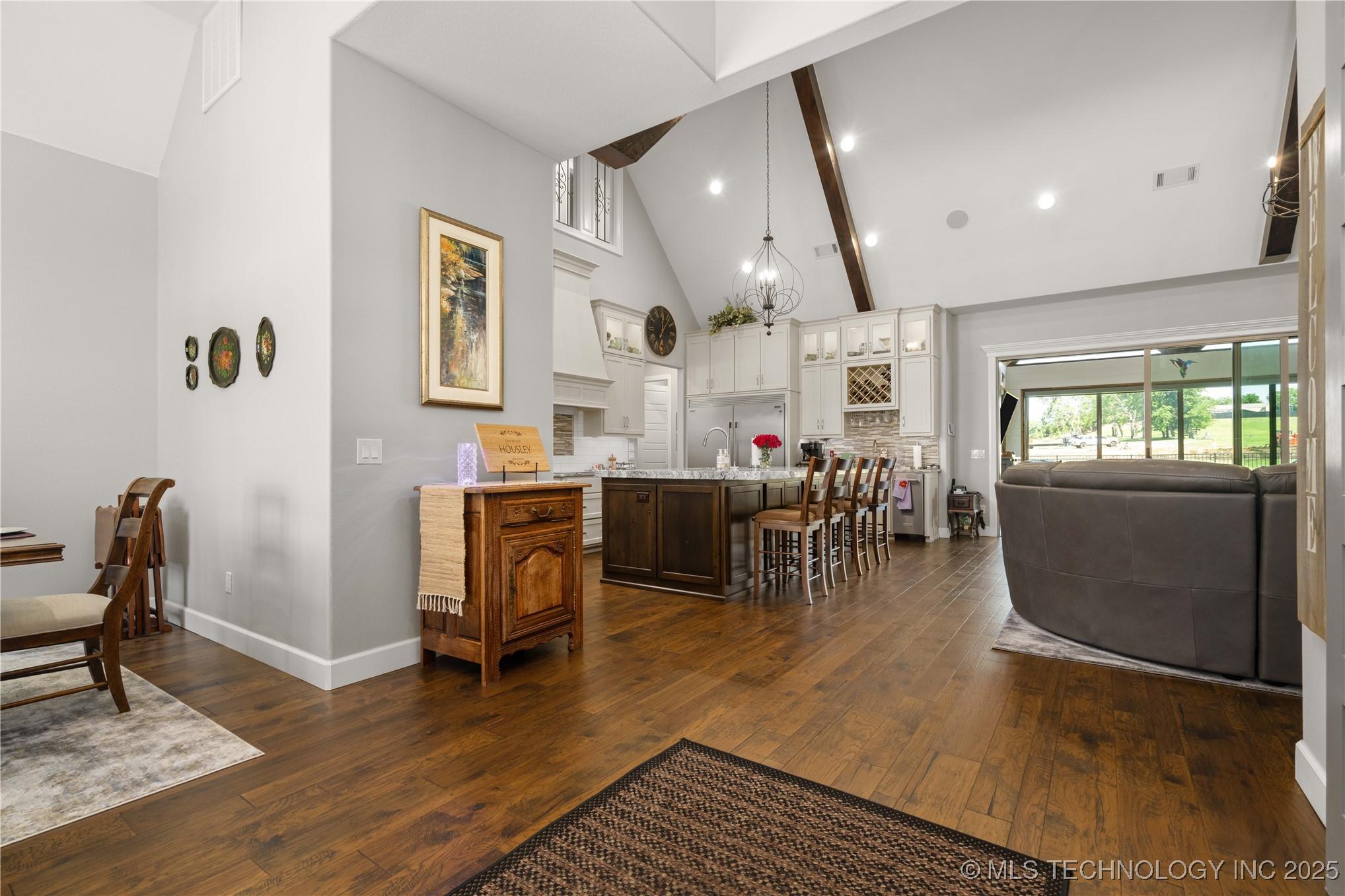 Fort Gibson, Oklahoma, 74434, United States, 4 Bedrooms Bedrooms, ,4 BathroomsBathrooms,Residential,For Sale,2005878