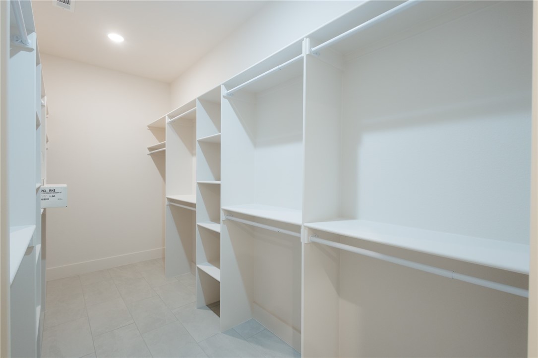 Centerton, Arkansas, 72719, United States, 4 Bedrooms Bedrooms, ,4 BathroomsBathrooms,Residential,For Sale,1991183