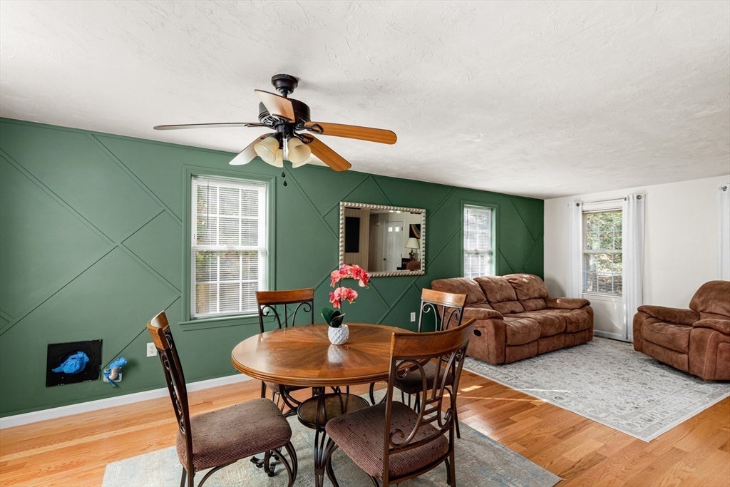 Carver, Massachusetts, 02330, United States, 2 Bedrooms Bedrooms, ,2 BathroomsBathrooms,Residential,For Sale,1983292