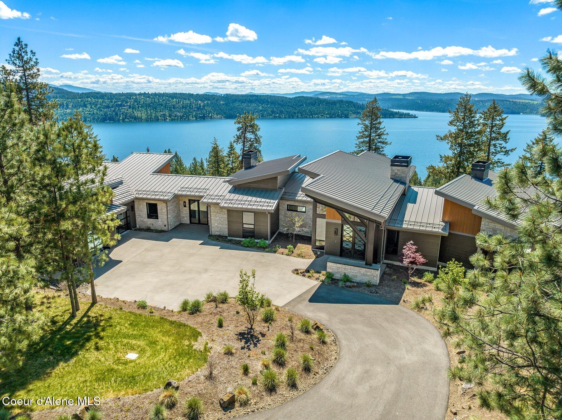 Coeur D'alene, Idaho, 83814, United States, 3 Bedrooms Bedrooms, ,2 BathroomsBathrooms,Residential,For Sale,1926176