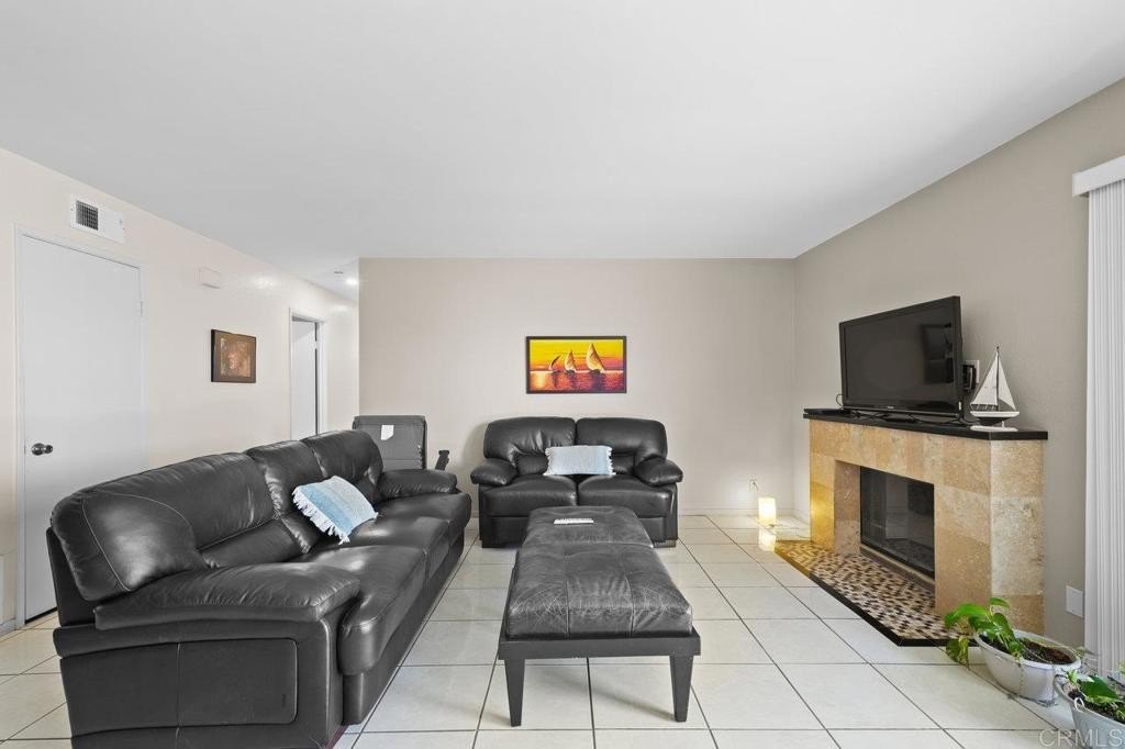 San Diego, California, 92139, United States, 3 Bedrooms Bedrooms, ,2 BathroomsBathrooms,Residential,For Sale,1933379