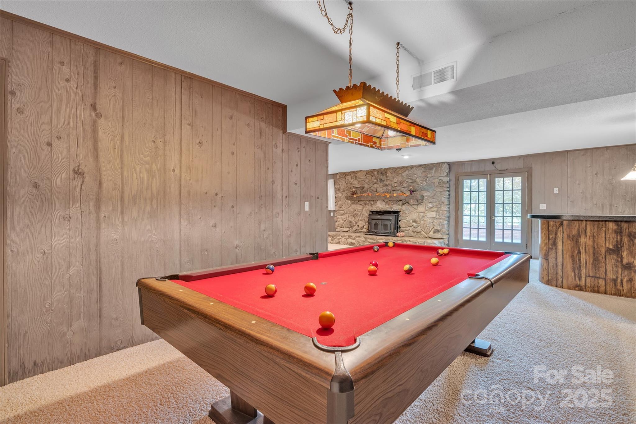Hickory, North Carolina, 28601, United States, 5 Bedrooms Bedrooms, ,5 BathroomsBathrooms,Residential,For Sale,1941000