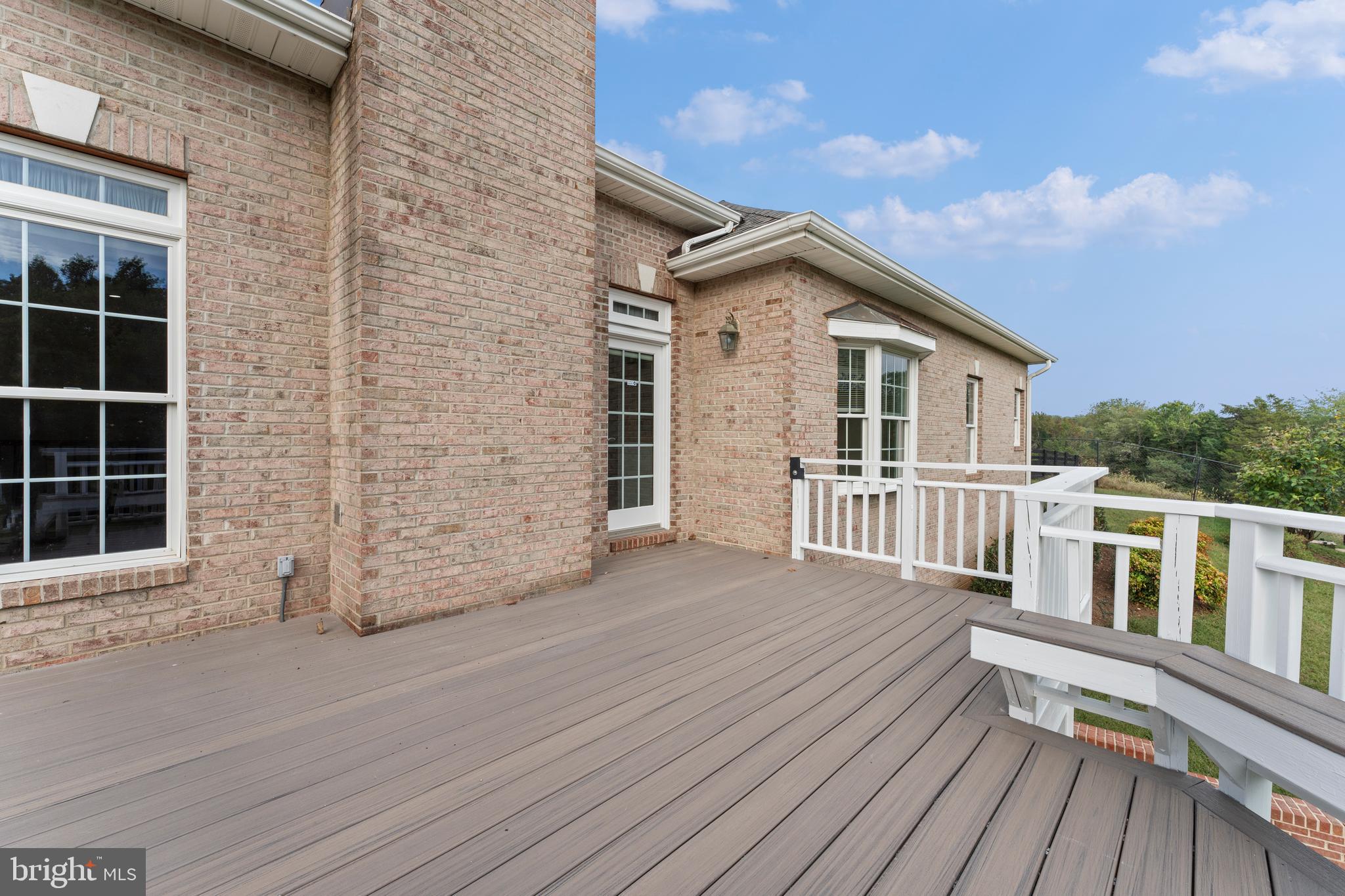 Reva, Virginia, 22735, United States, 4 Bedrooms Bedrooms, ,4 BathroomsBathrooms,Residential,For Sale,1983149