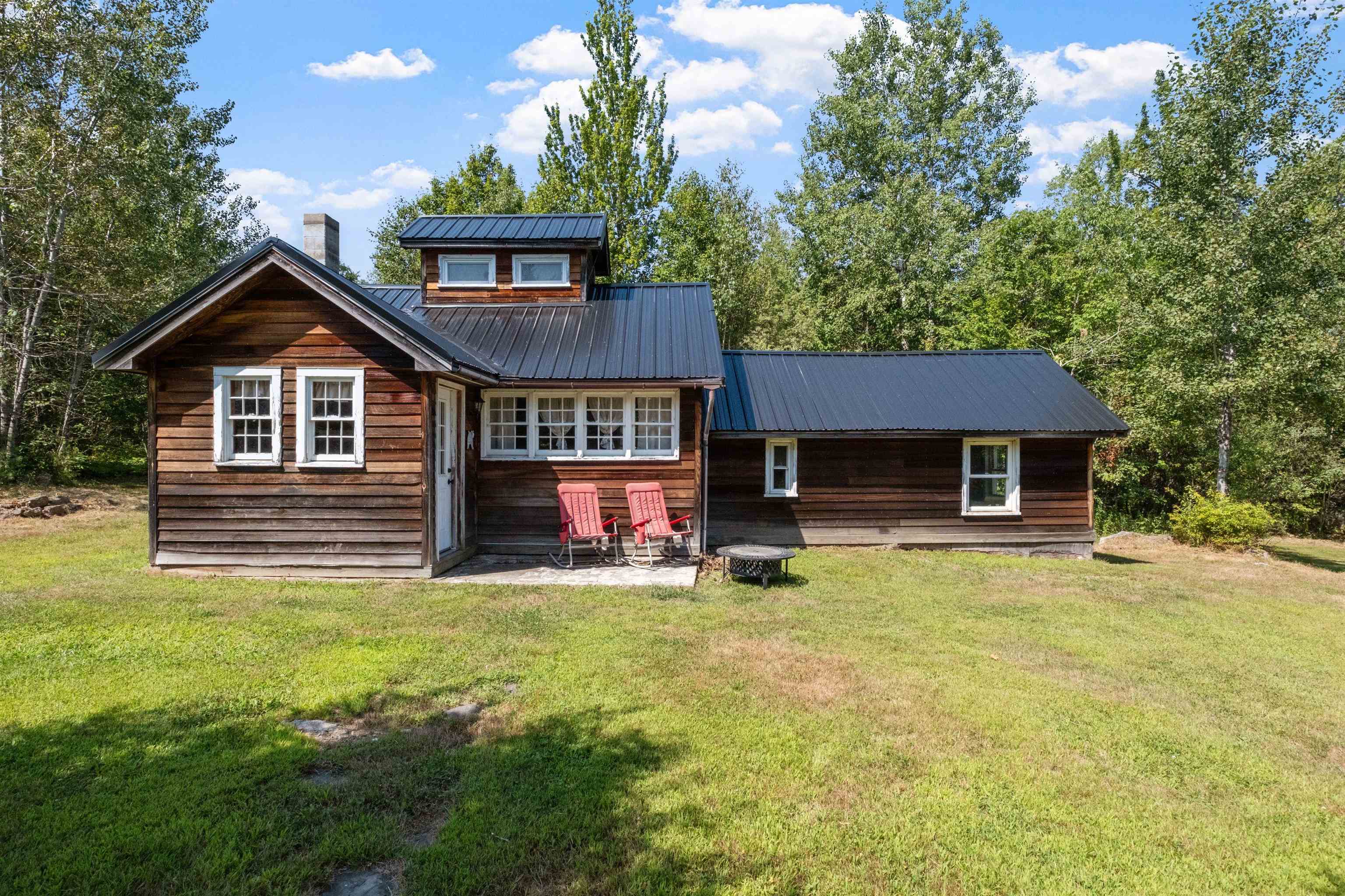 Bradford, New Hampshire, 03221, United States, 4 Bedrooms Bedrooms, ,1 BathroomBathrooms,Residential,For Sale,1924842