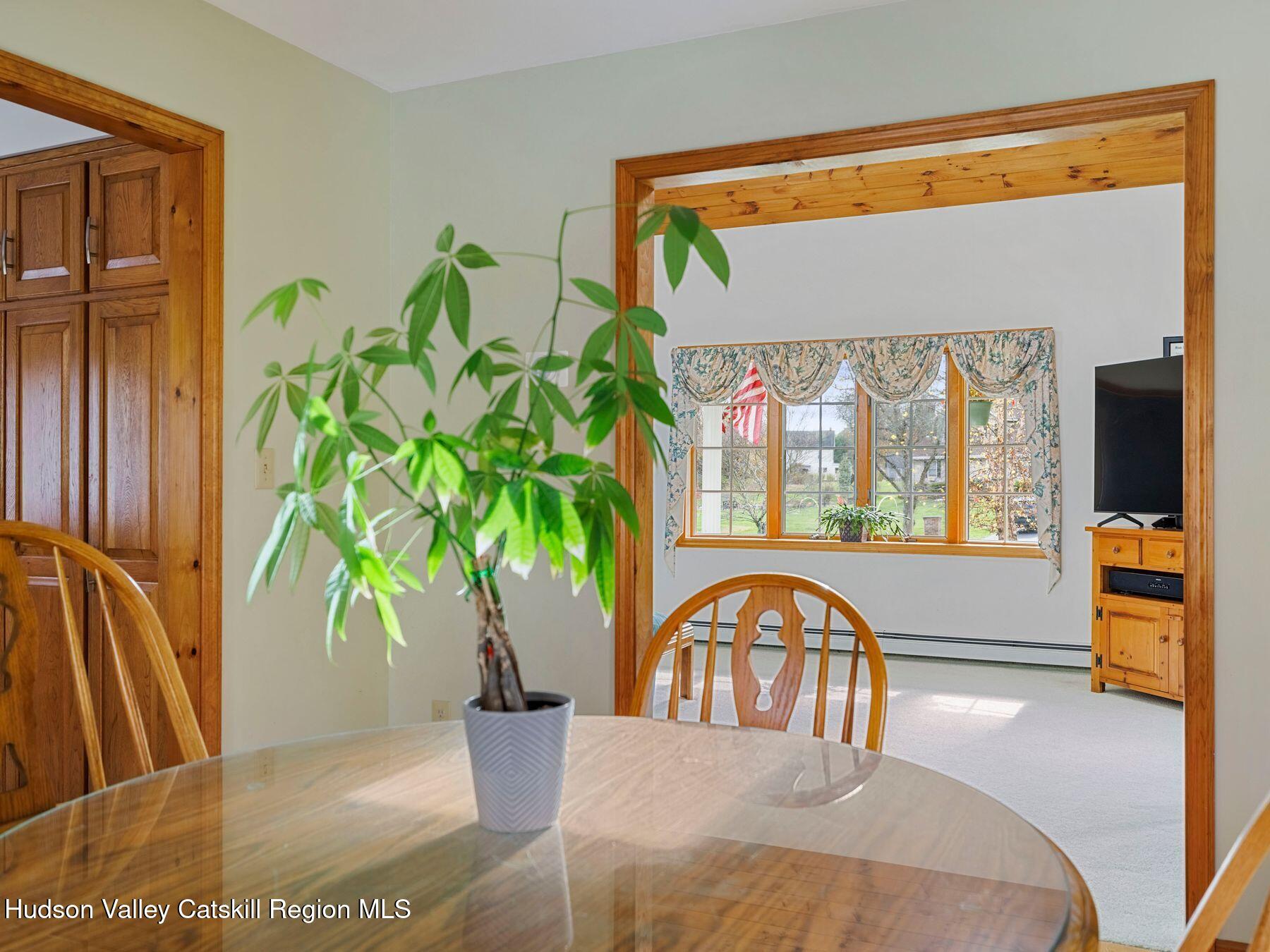 Lake Katrine, New York, 12449, United States, 4 Bedrooms Bedrooms, ,3 BathroomsBathrooms,Residential,For Sale,1987709