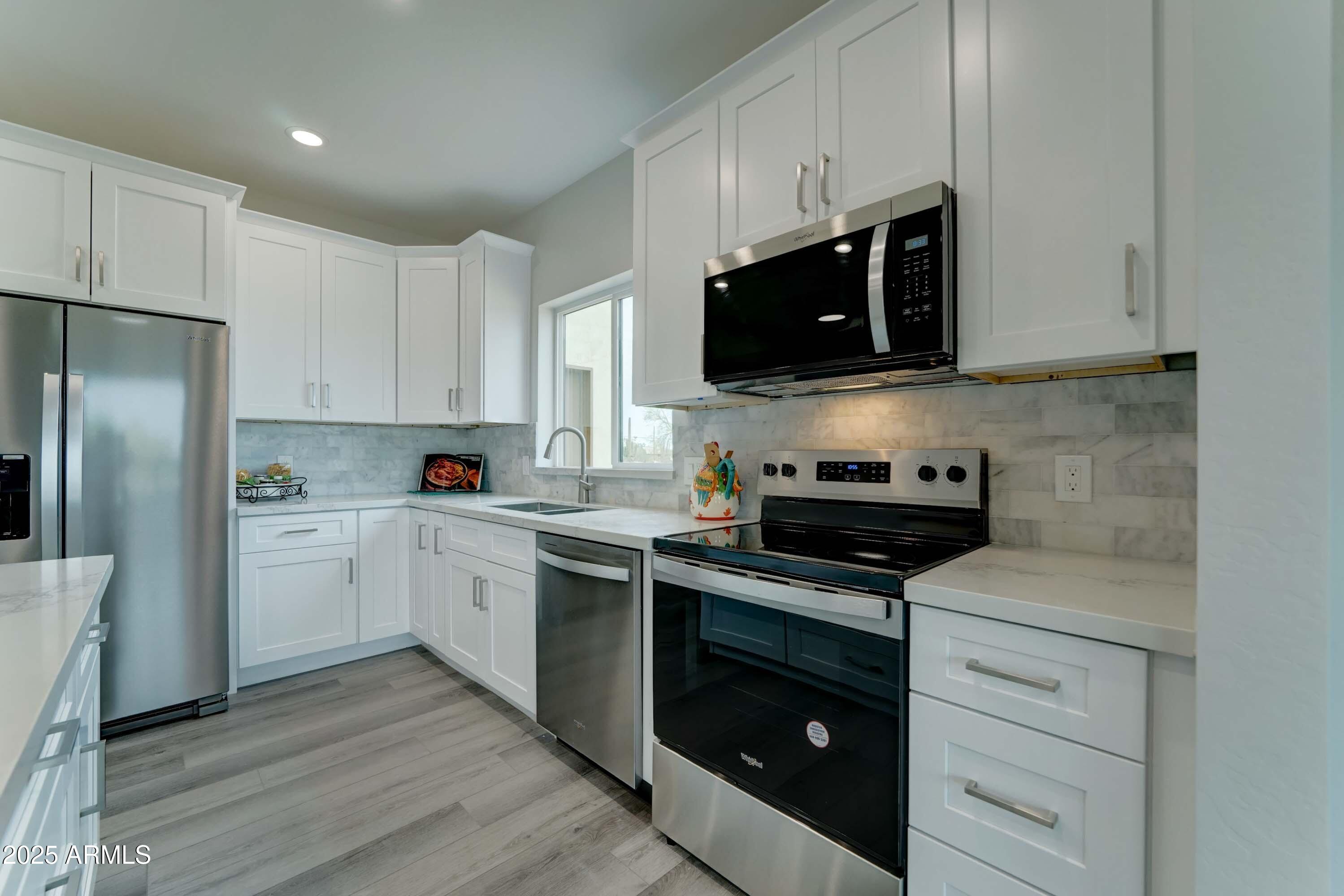 Apache Junction, Arizona, 85119, United States, 3 Bedrooms Bedrooms, ,Residential,For Sale,1917625