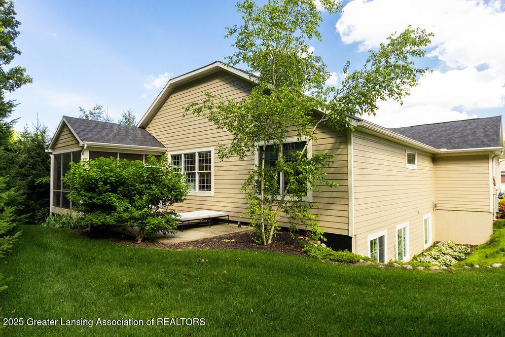 East Lansing, Michigan, 48823, United States, 4 Bedrooms Bedrooms, ,3 BathroomsBathrooms,Residential,For Sale,1890270