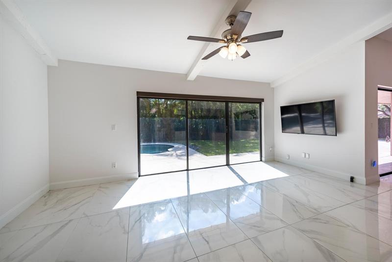Plantation, Florida, 33322, United States, 4 Bedrooms Bedrooms, ,2 BathroomsBathrooms,Residential,For Sale,1925326