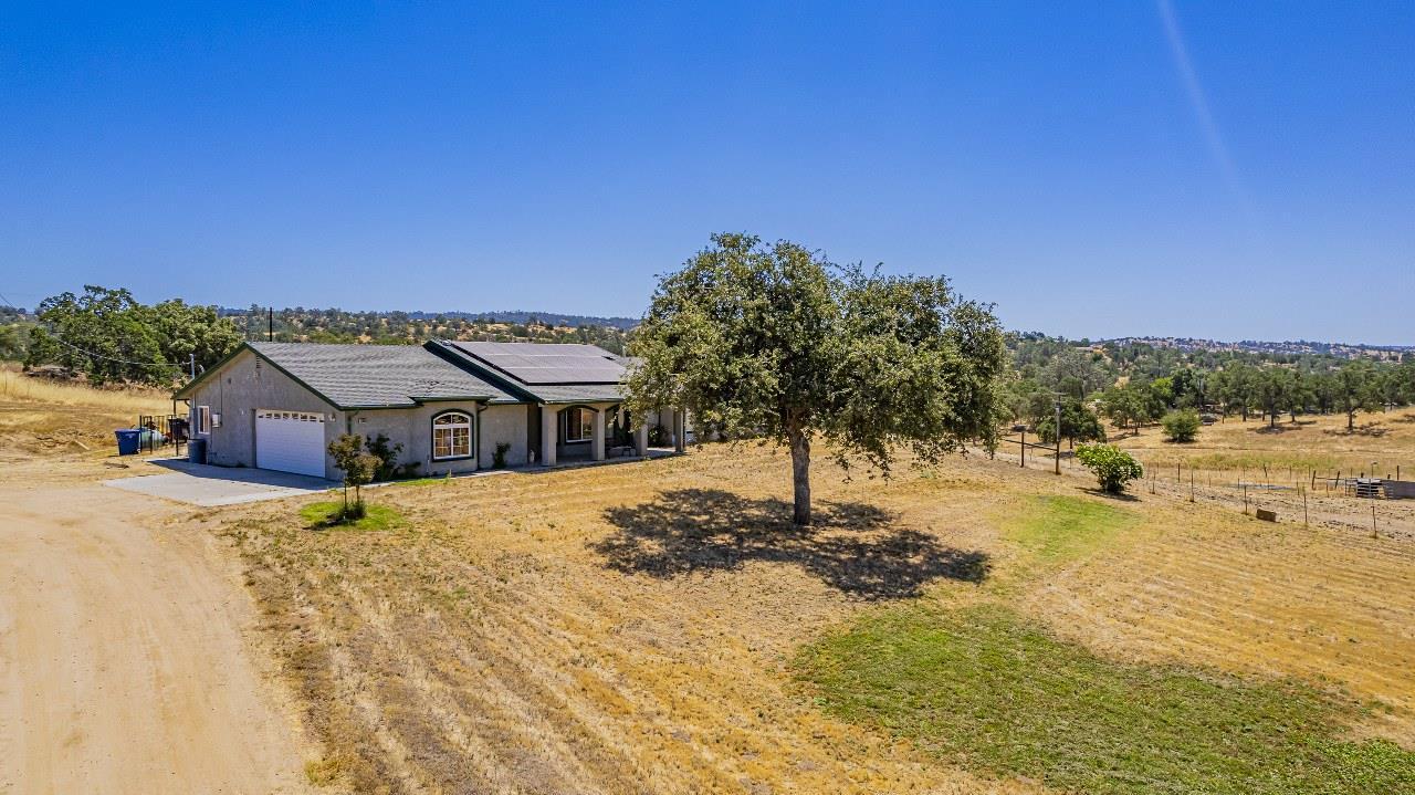 Raymond, California, 93653, United States, 4 Bedrooms Bedrooms, ,3 BathroomsBathrooms,Residential,For Sale,1976081