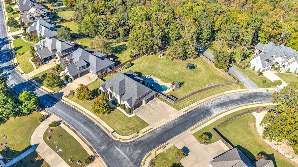 Centerton, Arkansas, 72719, United States, 5 Bedrooms Bedrooms, ,5 BathroomsBathrooms,Residential,For Sale,1992149