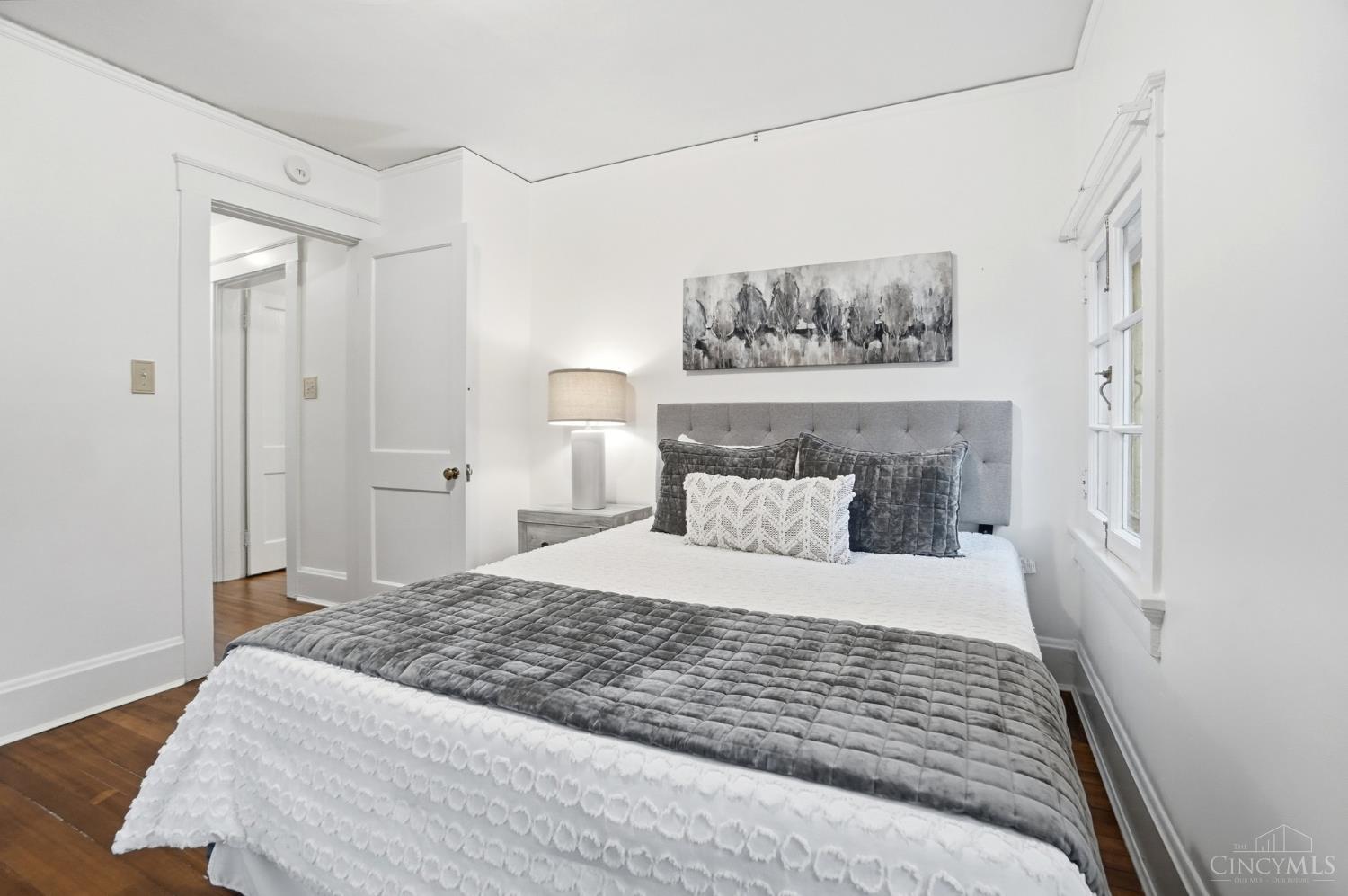 Cincinnati, Ohio, 45227, United States, 3 Bedrooms Bedrooms, ,2 BathroomsBathrooms,Residential,For Sale,1989456